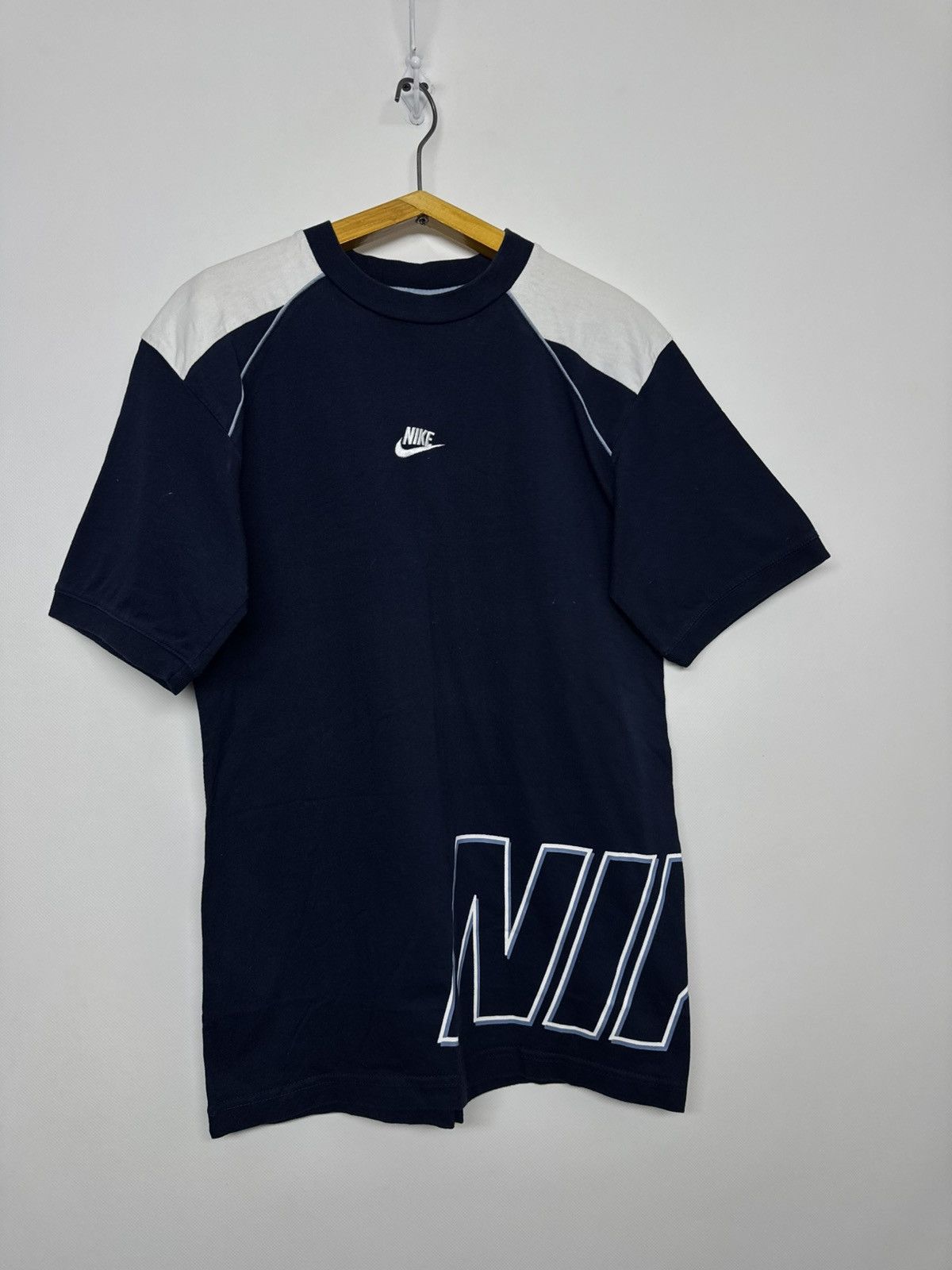 Nike Vintage Nike Center Swoosh T-Shirt 90’s Size US S / EU 44-46 / 1 - 4 Thumbnail