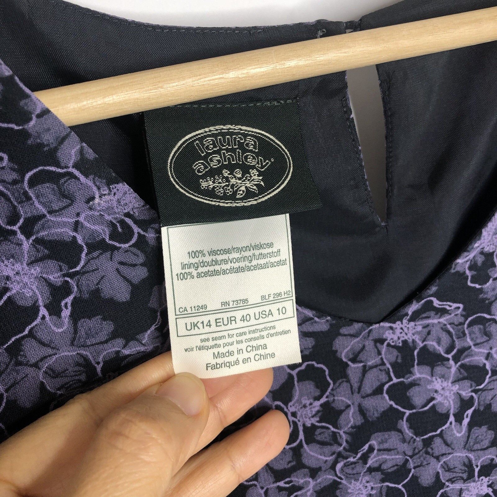 Laura Ashley Vtg Women Laura Ashley Floral Lavender Black Midi Sz 10 US Size L / US 10 / IT 46 - 8 Thumbnail