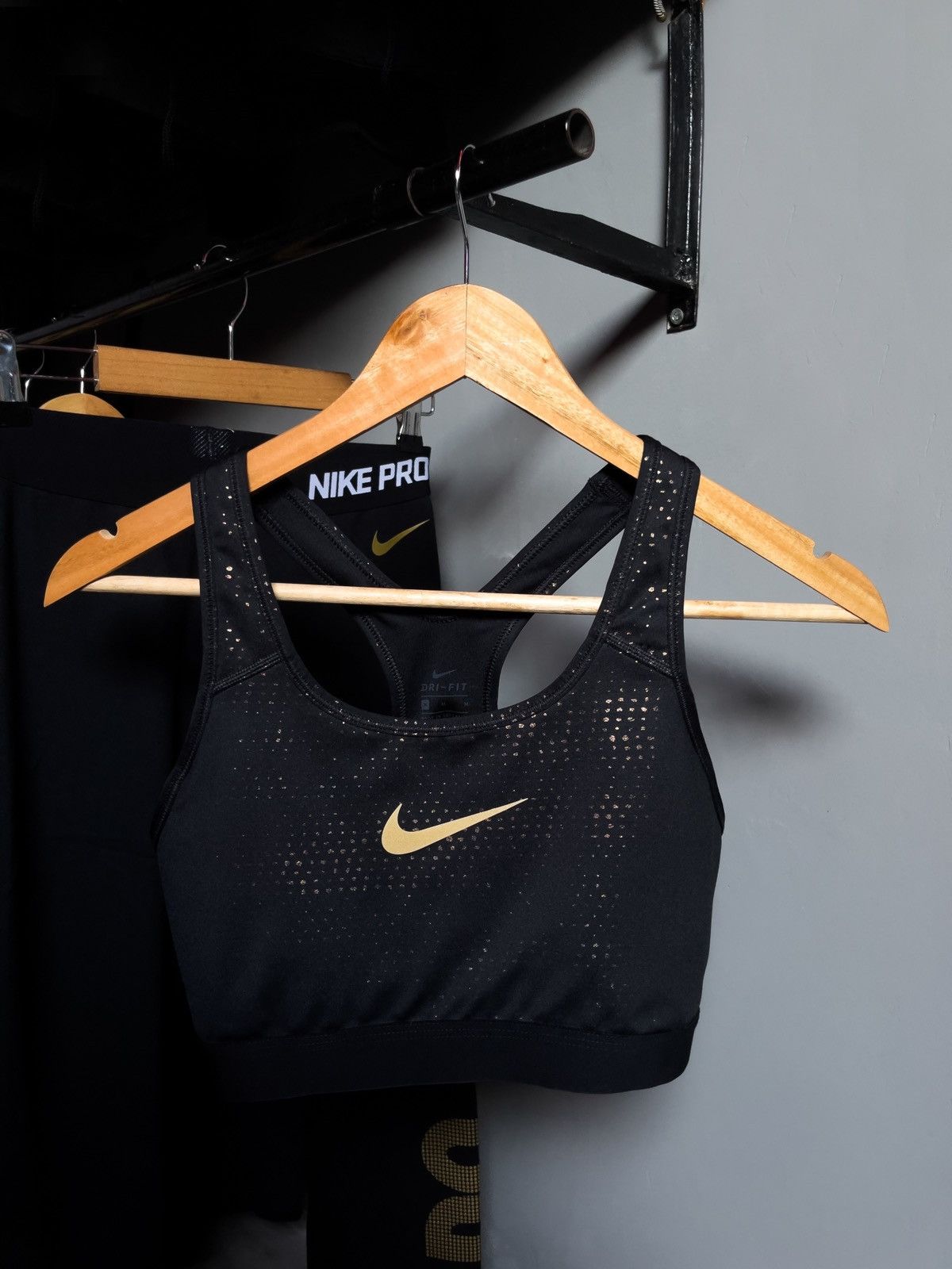 Nike Nike Classic Dot Sports Bra Size M / US 6-8 / IT 42-44 - 1 Thumbnail