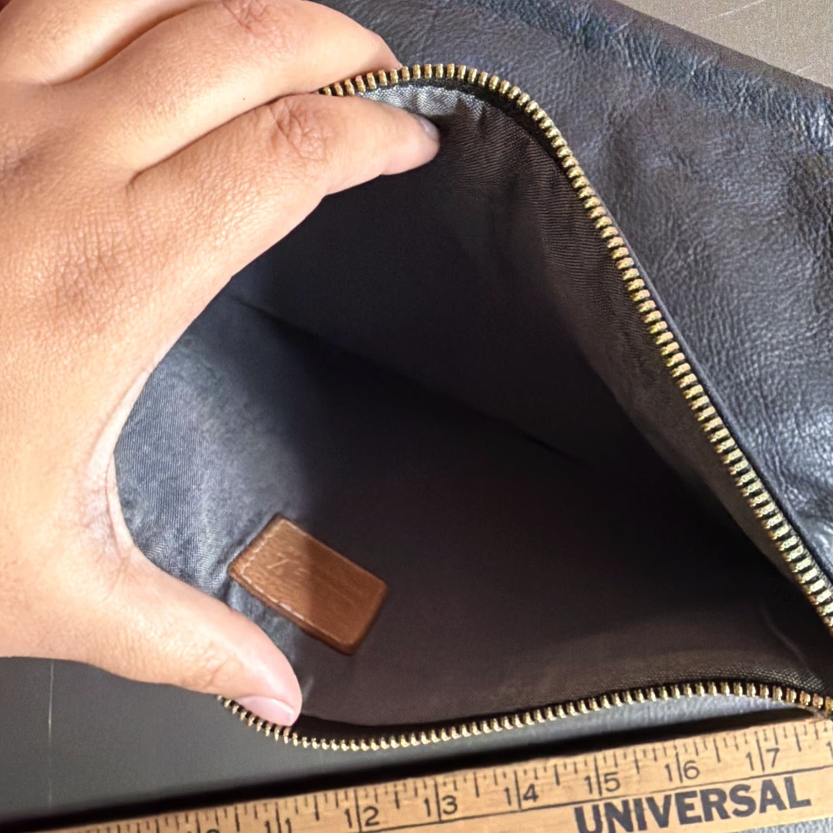 Vintage Clare V Vivier Leather Handbag Foldover Clutch Pouch Black Two Tone Gold Hardware Zip Bag Womens Purse Modern Envelope Clutch 11x3/8 in Medium Size ONE SIZE - 4 Thumbnail