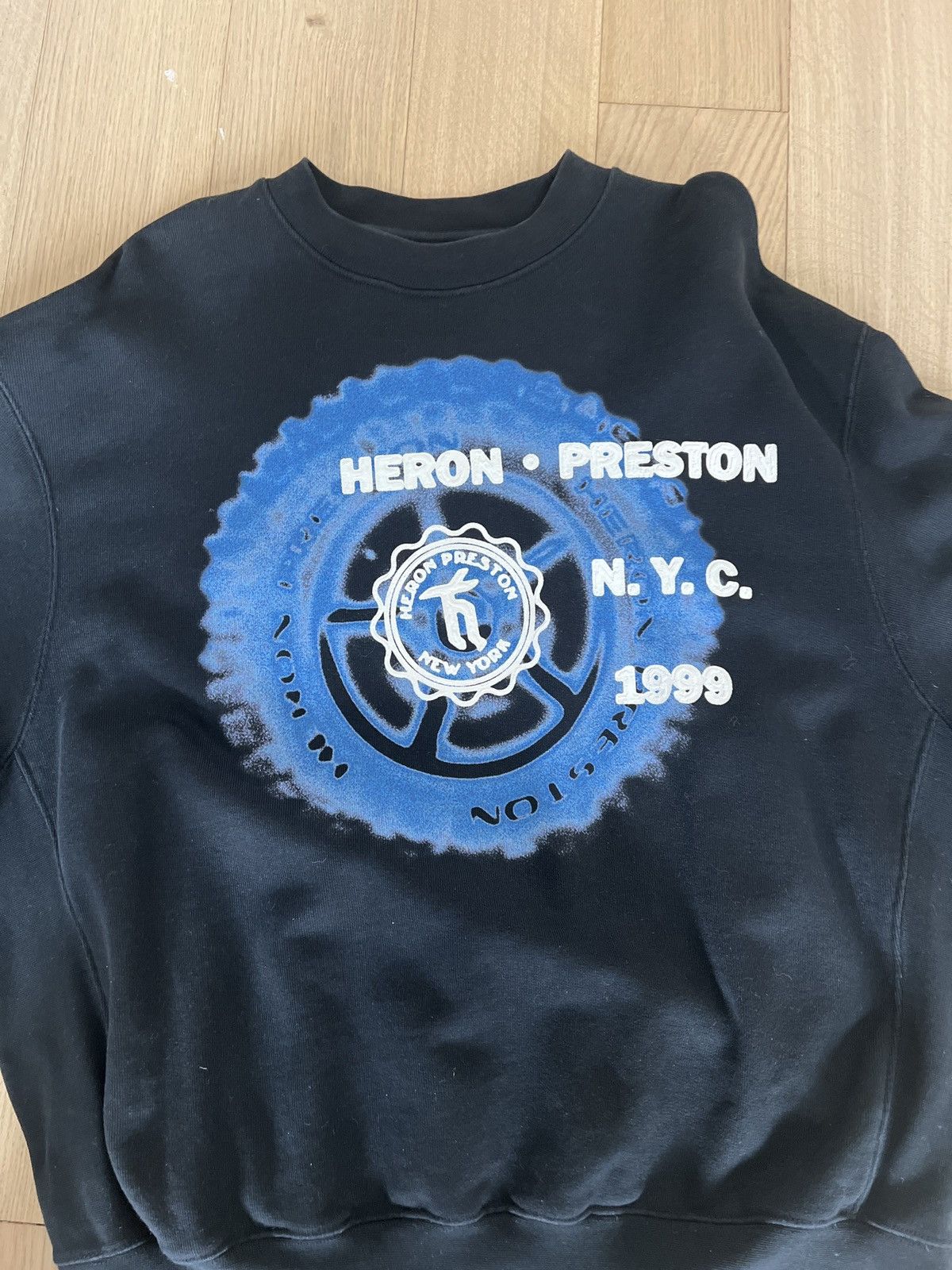 Heron Preston Heron Preston NYC Crewneck Size US L / EU 52-54 / 3 - 3 Thumbnail