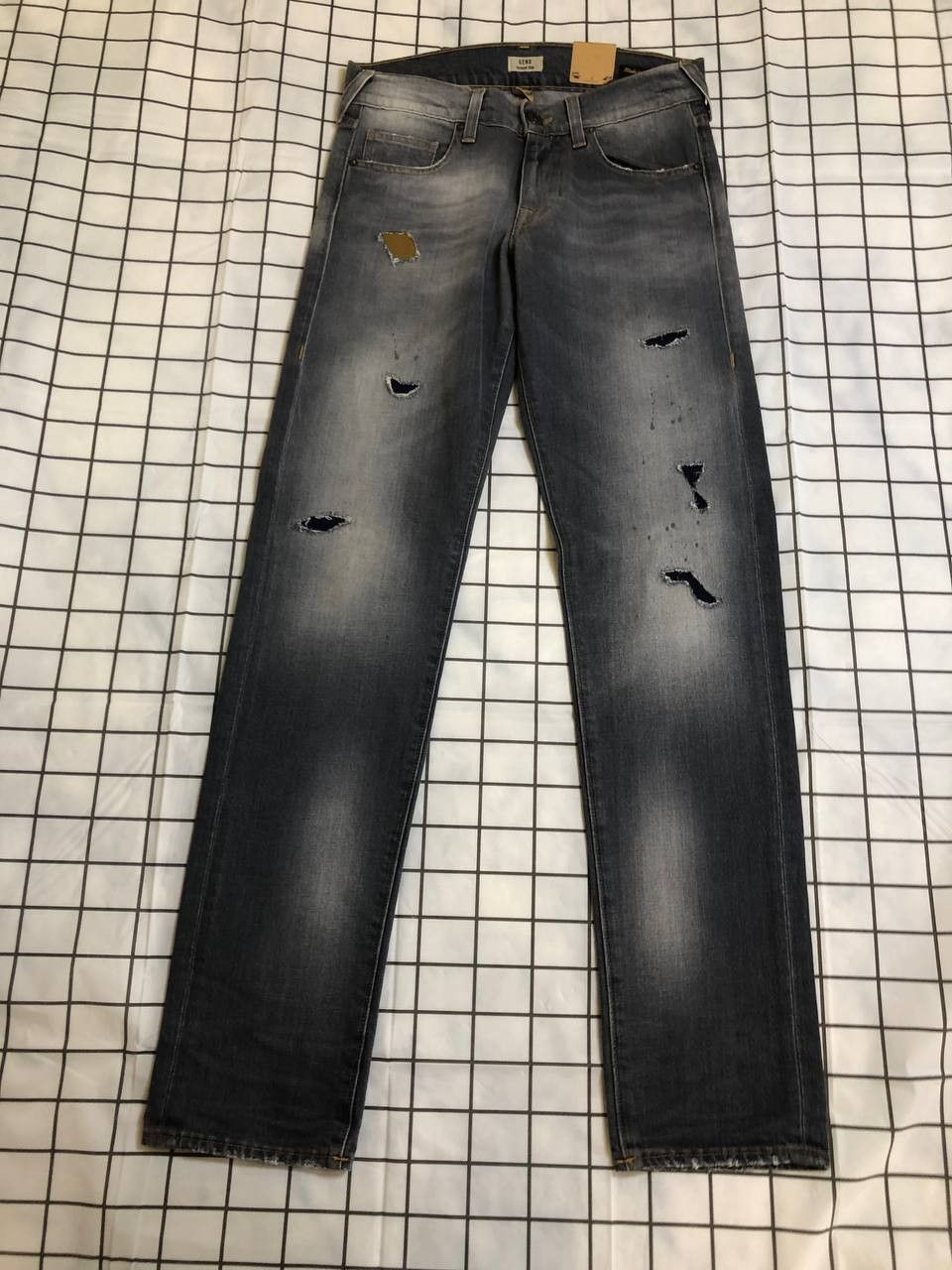 True Religion True Religion Geno Relaxed Slim Vintage Straight Jeans Size US 30 / EU 46 - 1 Thumbnail