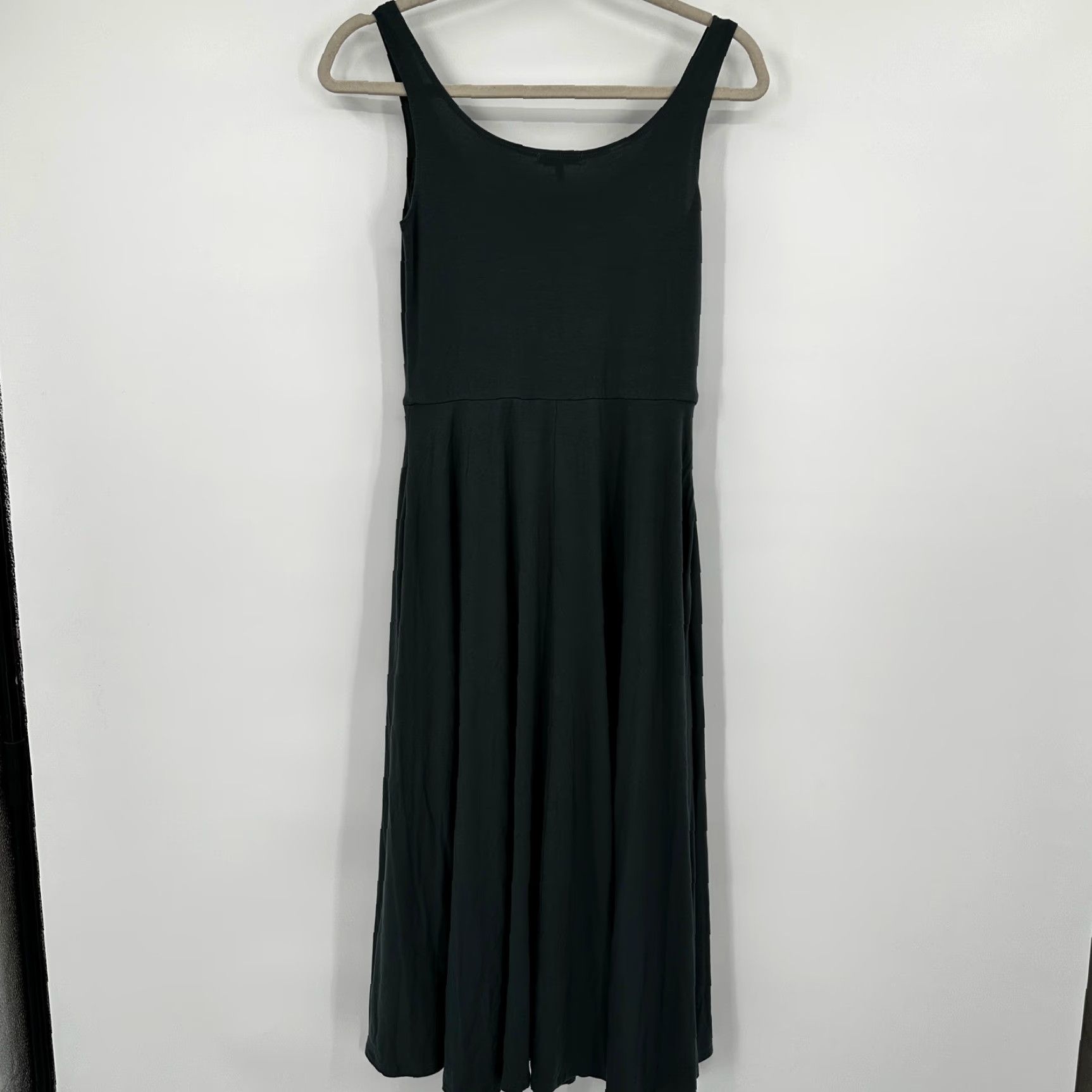 Quince Tencel Jersey Fit & Flare Midi Dress Dark Olive Green S Sleeveless  Pockets Stretch Lightweight