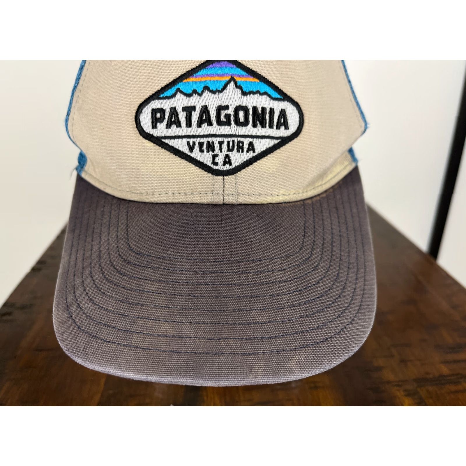 Patagonia Patagonia Hat Cap Snap Back Adult One Size Beige Blue Ventura CA Trucker Duck Cap Hat Twill Cotton Polyester Shoes? Size ONE SIZE - 3 Thumbnail