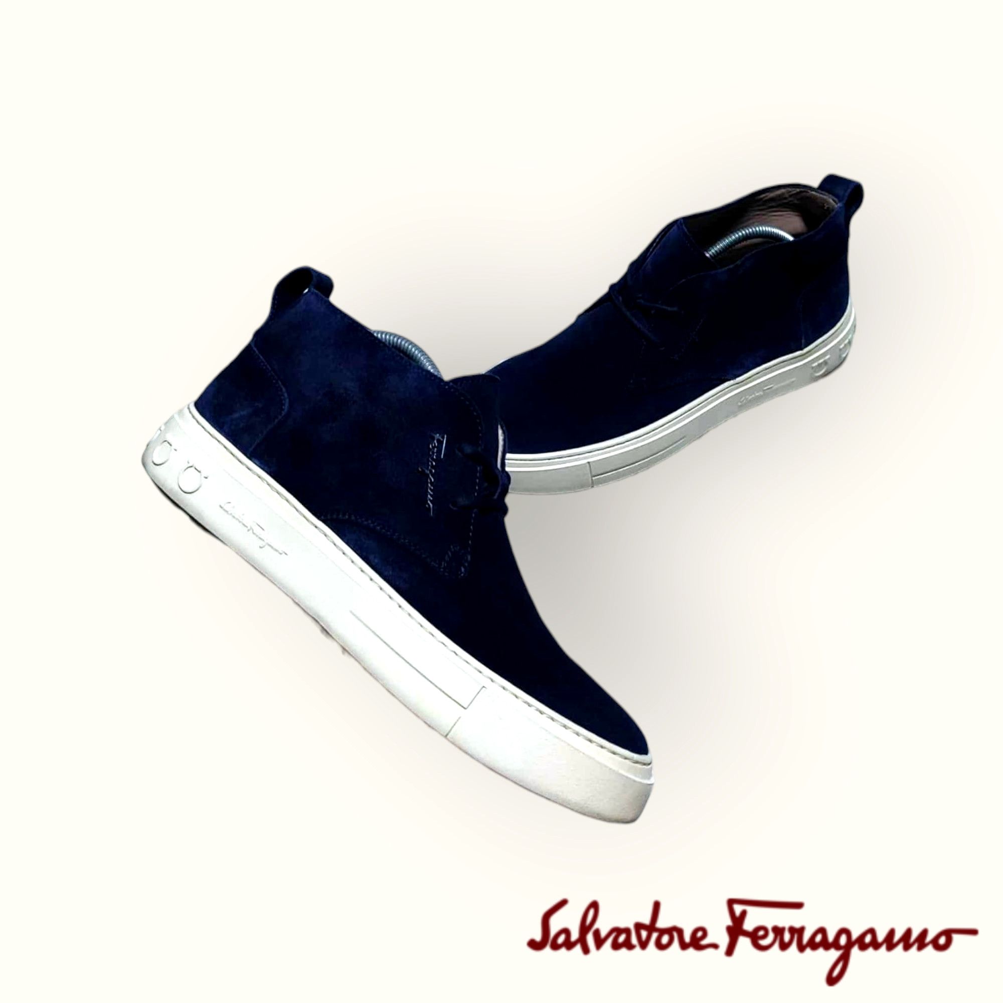 Salvatore Ferragamo FERRAGAMO Montgomery Lace-Up Desert Boots Size US 9 / EU 42 - 1 Thumbnail