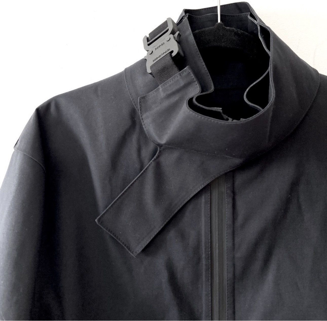 1017 ALYX 9SM × Mackintosh 1017 Alyx 9SM x Mackintosh Windbreaker Overcoat M Size US M / EU 48-50 / 2 - 2 Thumbnail