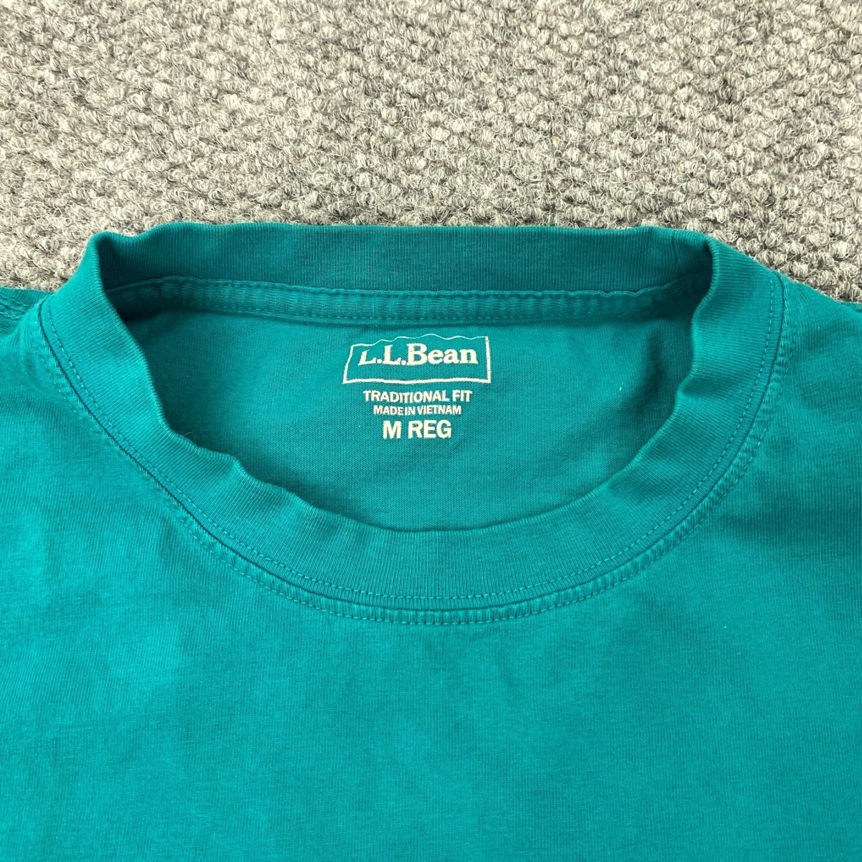 Vintage L.L. Bean Pocket Shirt Mens M Teal Blue Crew Neck Short Sleeve Jersey Regular Fit Pockets T-Shirt Size US M / EU 48-50 / 2 - 3 Thumbnail