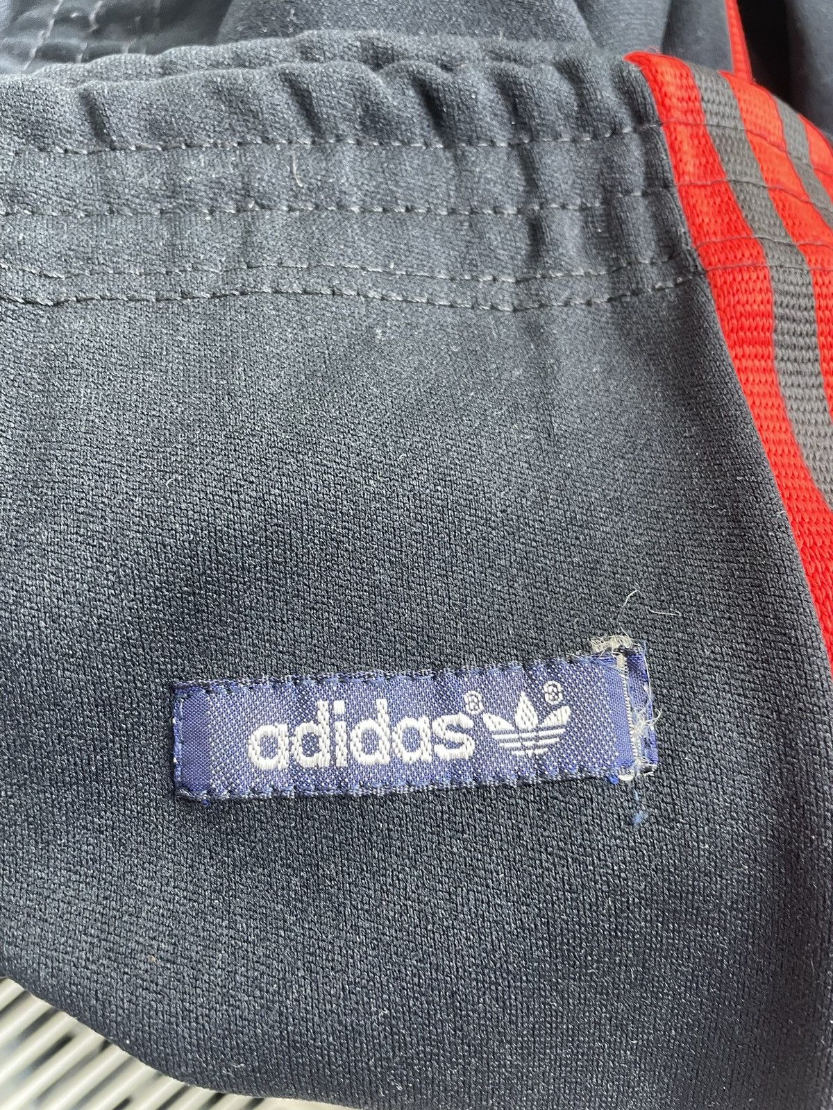Adidas × Vintage Vintage Adidas 80s Track Pants Black Red Stripes Size US 36 / EU 52 - 4 Thumbnail