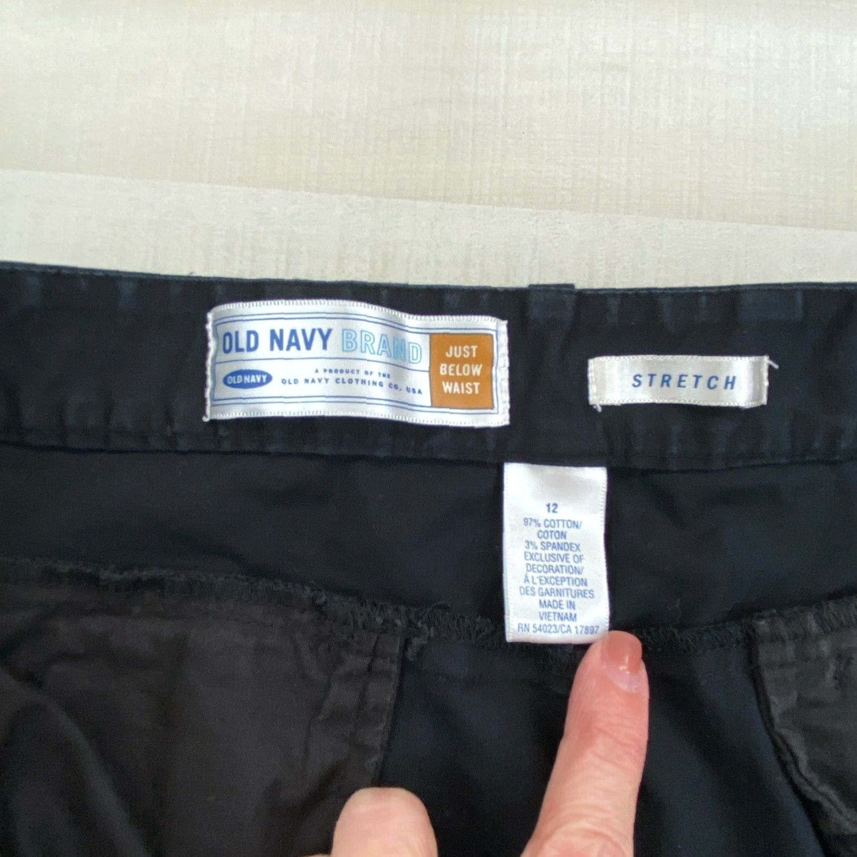 Old Navy Old Navy Womens Cropped Capri Pants Navy Blue 12 Regular Straight Leg Stretch Size 34" / US 12 / IT 48 - 4 Thumbnail