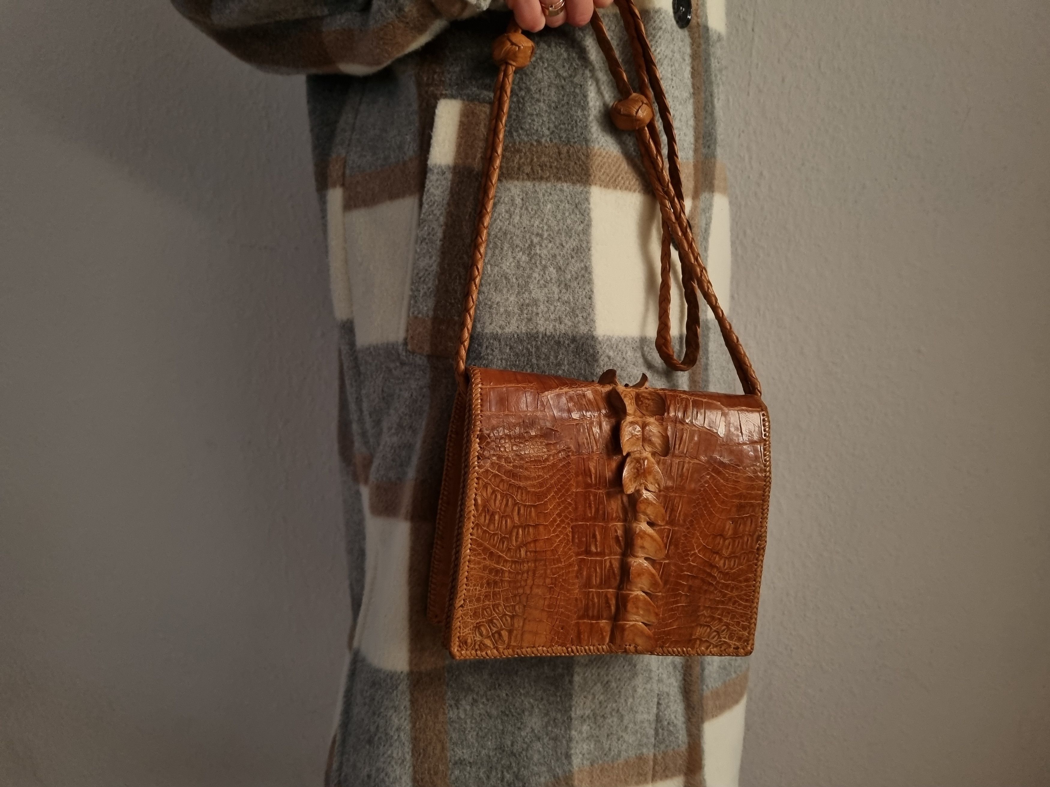 Handmade Vintage Genuine Alligator Shoulder Purse Clutch crocodile Size ONE SIZE - 6 Thumbnail