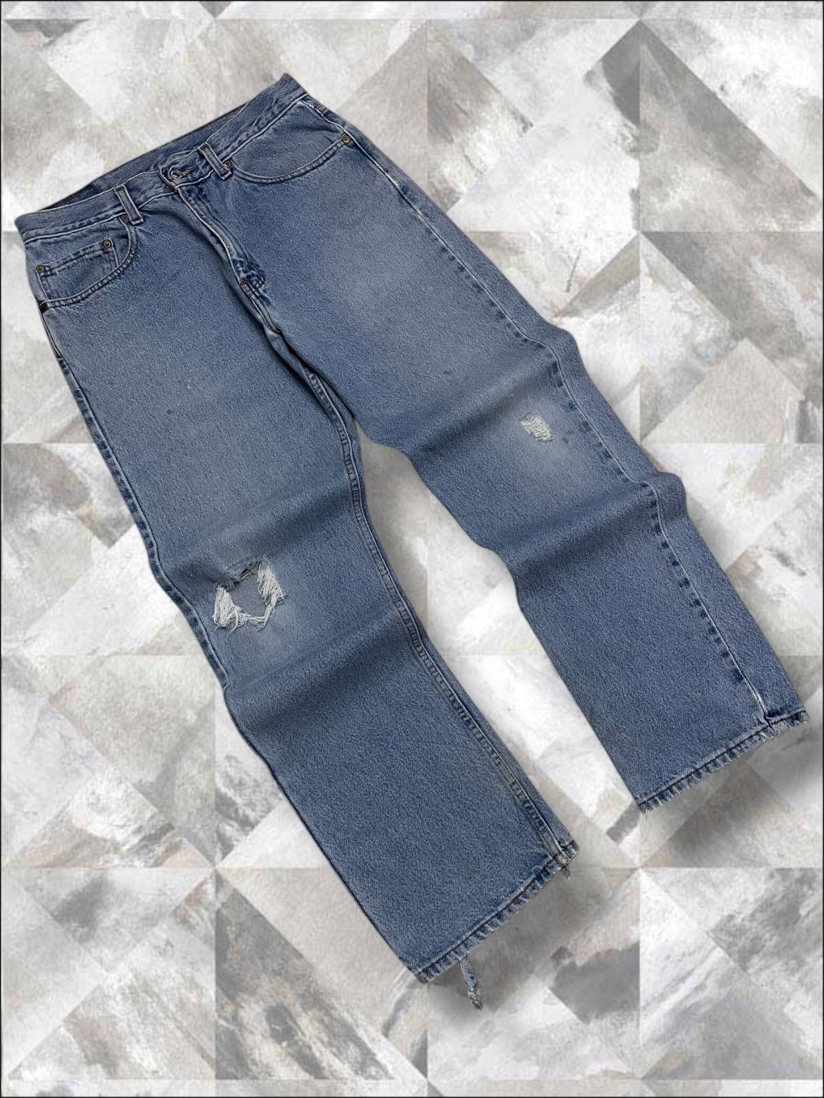 Levi's Vintage Clothing Vintage Designer Levis 505 Distressed Cloud Blue Denim Size US 30 / EU 46 - 2 Thumbnail