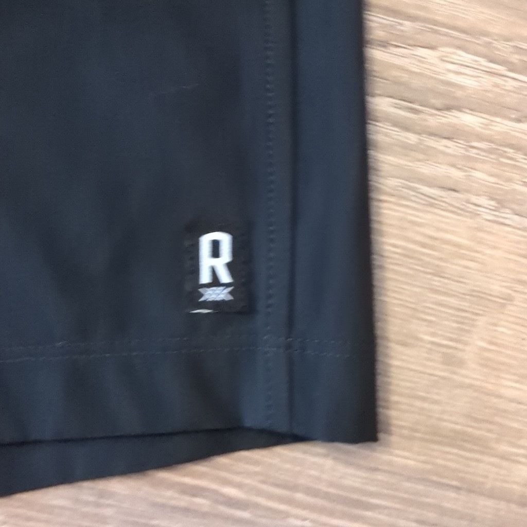 Rhone Rhone essentials black shorts size XXL Size US 38 / EU 54 - 2 Thumbnail