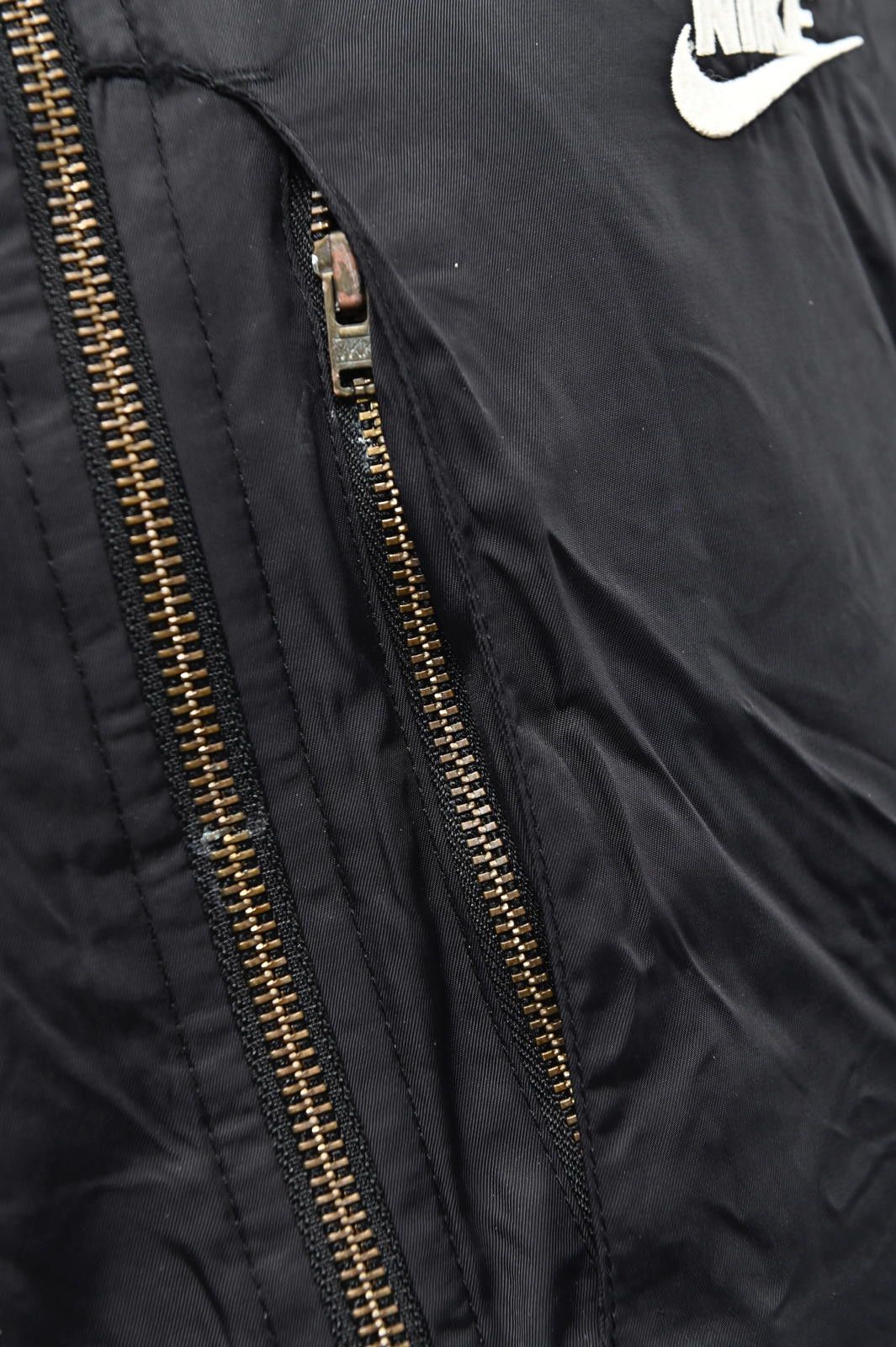 Nike Nike Black Bomber Jacket Stylish & Lightweight Mens Size L Size US L / EU 52-54 / 3 - 3 Thumbnail