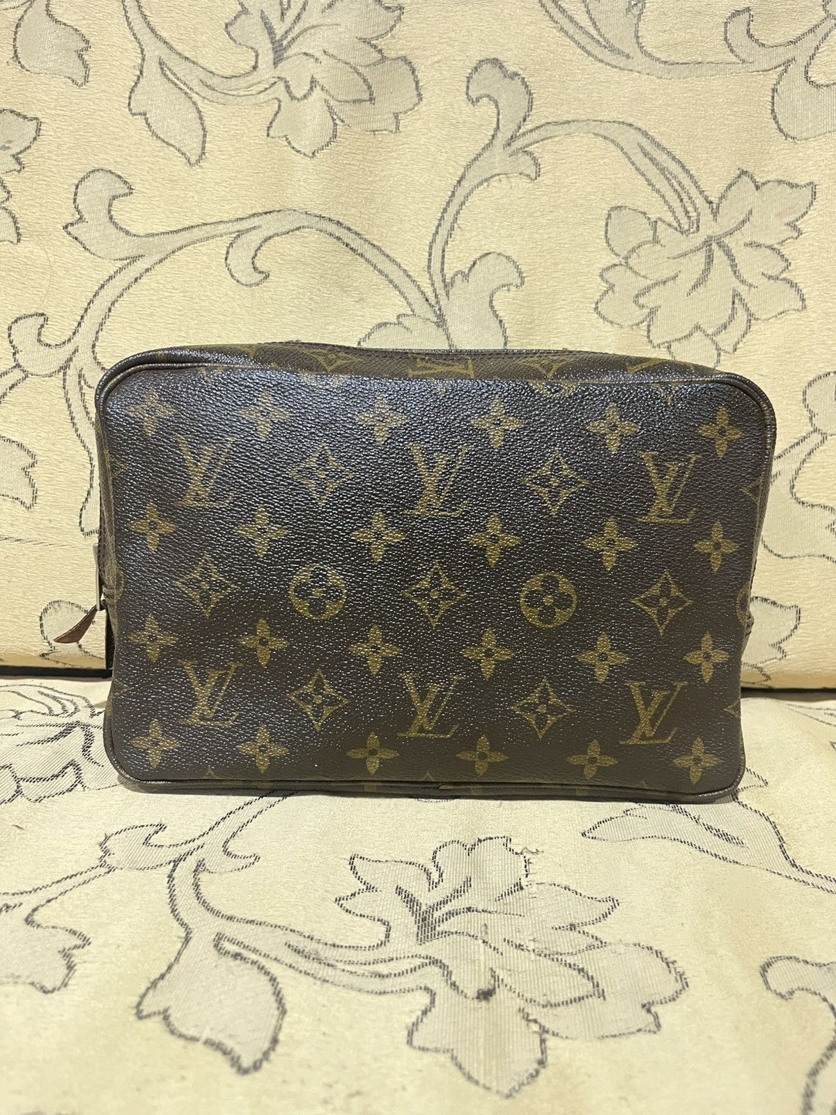 Louis Vuitton Louis Vuitto Trousse Toiletry Monogram Canvas 23 pouch Size ONE SIZE - 1 Thumbnail