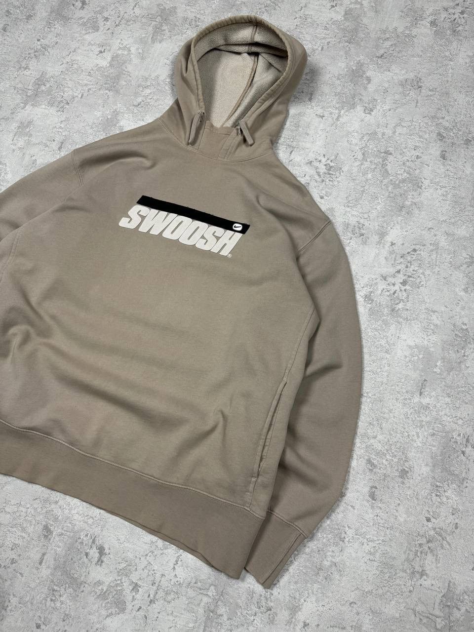 Nike Vintage Nike Swoosh Beige Hoodie Big Logo Size US L / EU 52-54 / 3 - 3 Thumbnail
