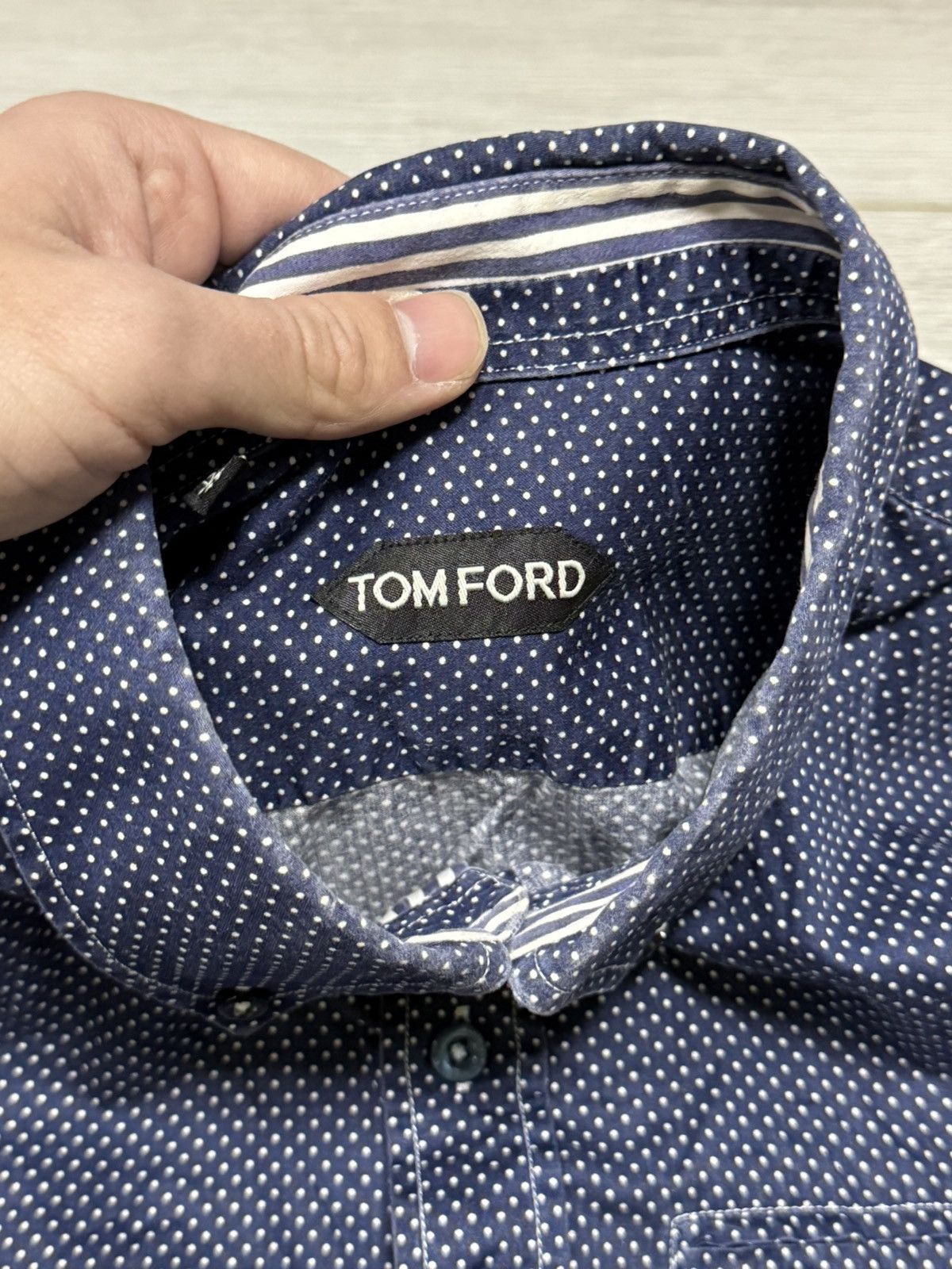 Tom Ford Tom Ford polka dot shirt buttons Size US L / EU 52-54 / 3 - 4 Thumbnail