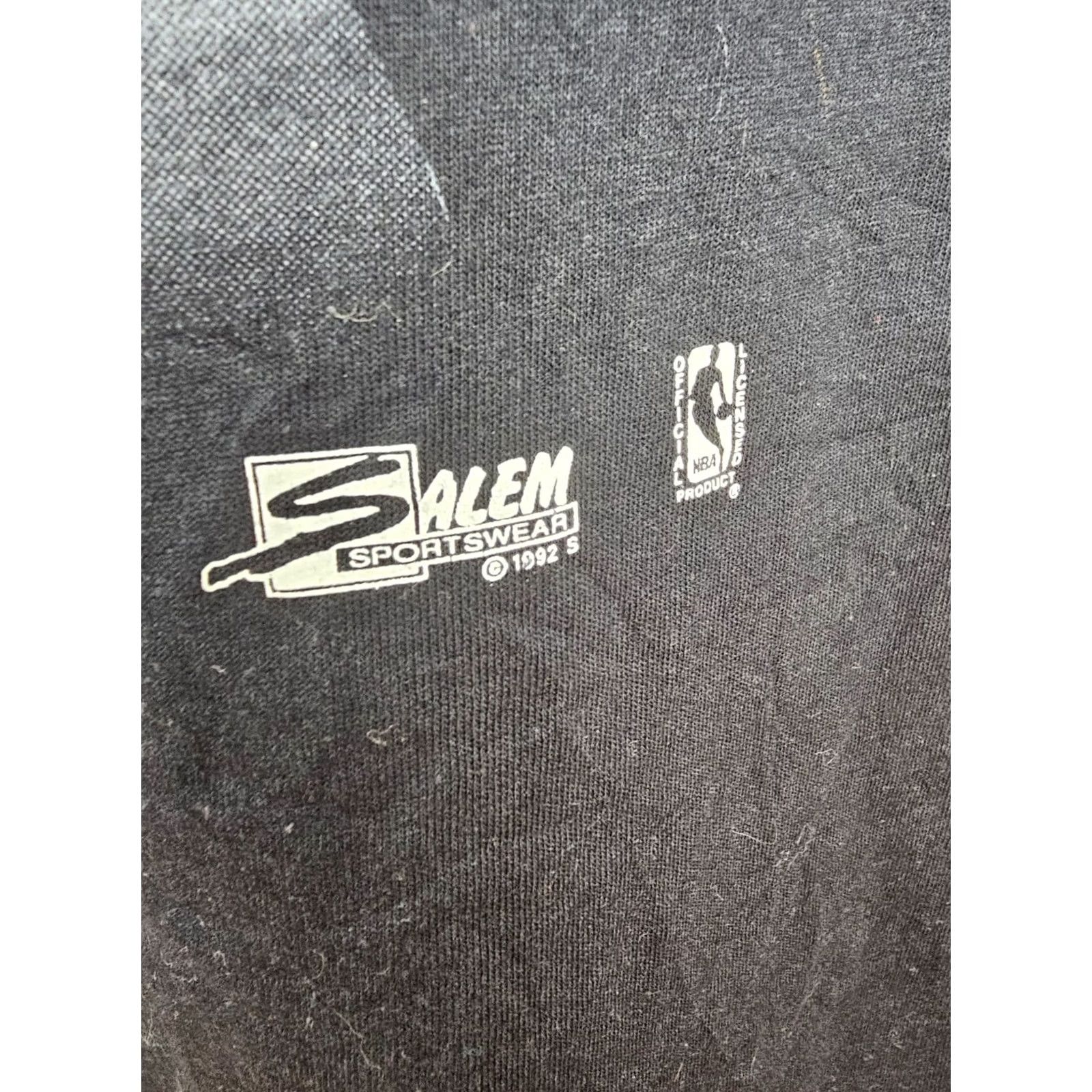 NBA VINTAGE 1991 CHICAGO BULLS BACK 2 BACK NBA WORLD SCHAMPION T-SHIRT XL Black T-Shirt Mens XL Size US XL / EU 56 / 4 - 5 Thumbnail