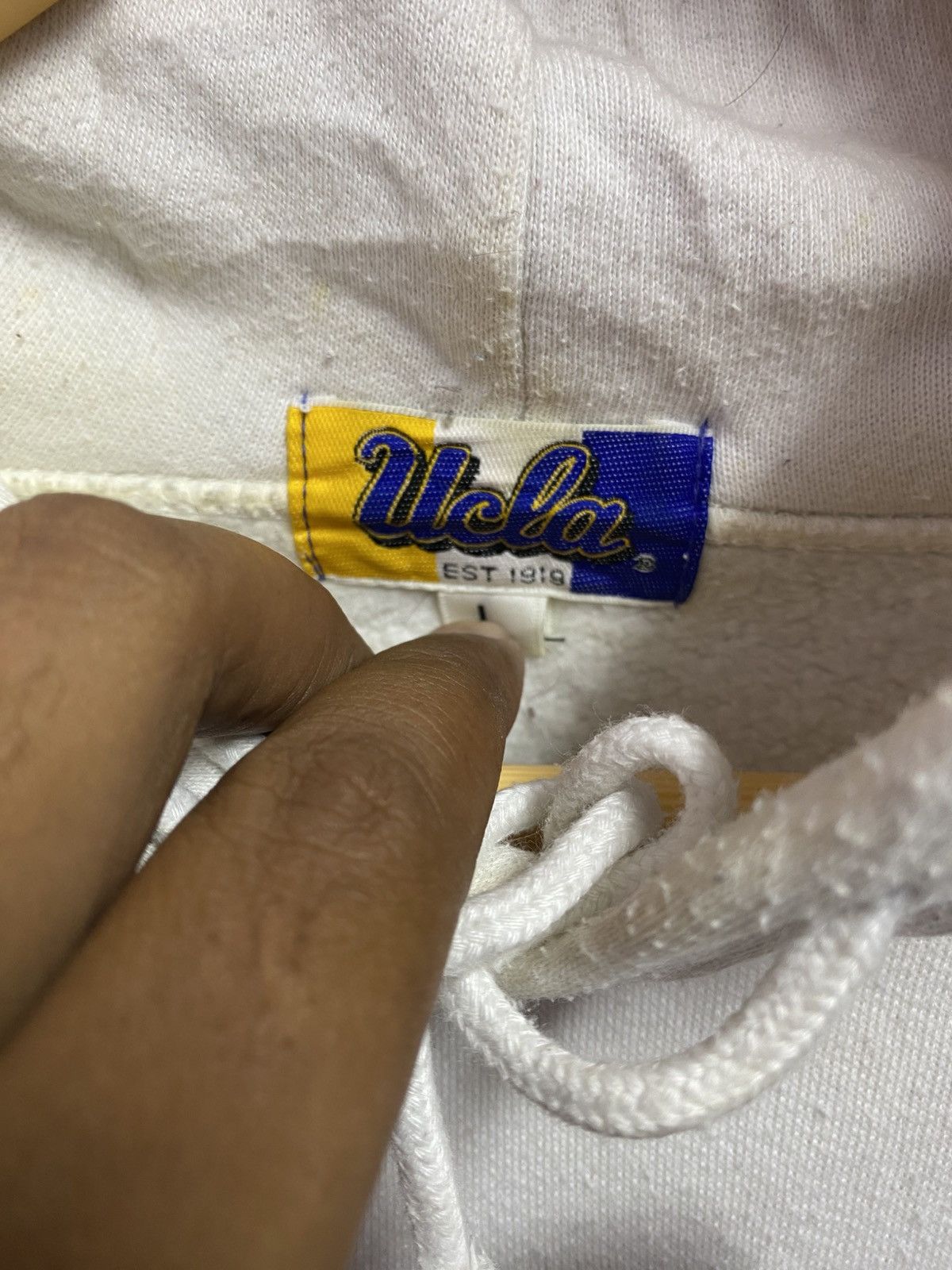 Other vintage white UCLA Bruins hoodie. Size US XL / EU 56 / 4 - 3 Thumbnail
