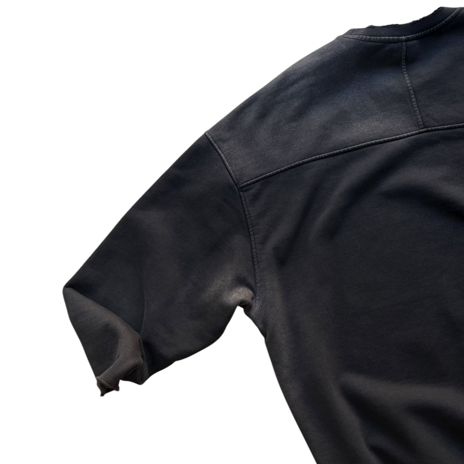 Japanese Brand Oversized distressed faded sweatshirt pigmented washed Size US L / EU 52-54 / 3 - 3 Thumbnail