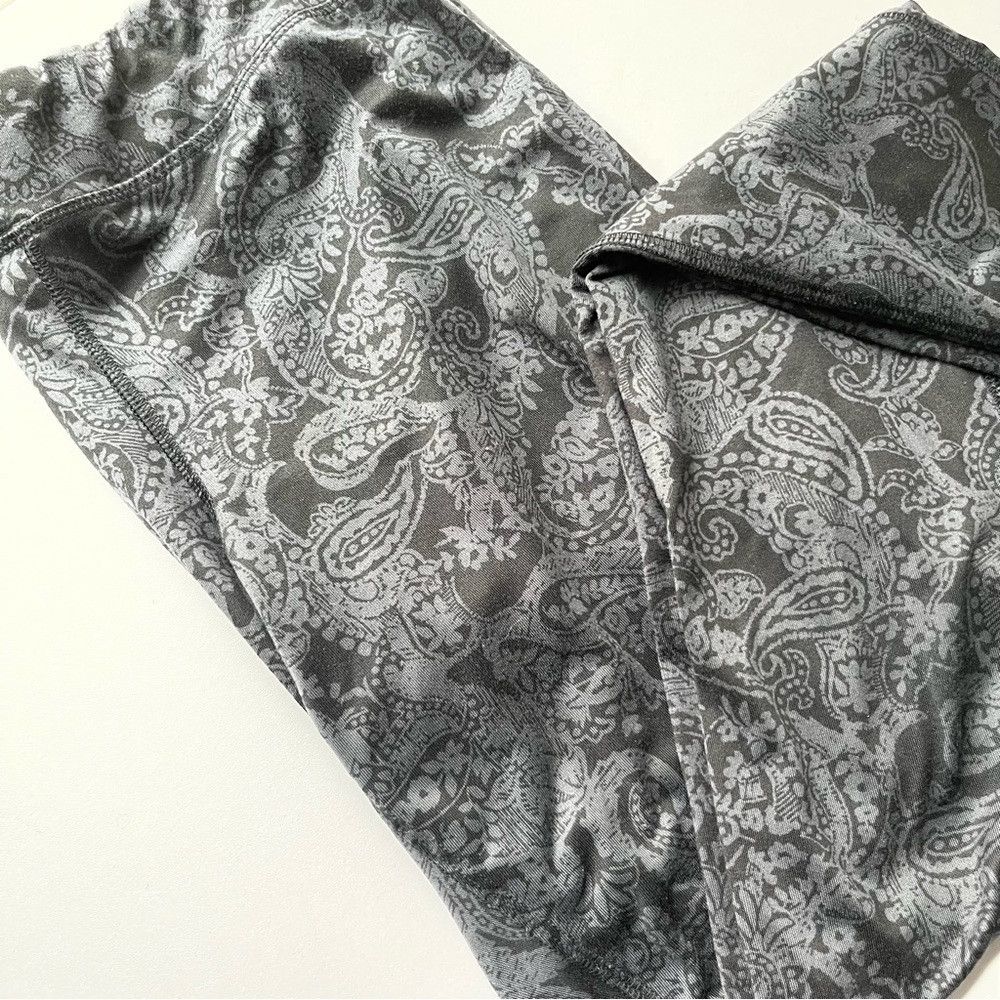 Athleta Athletic Workout Running Tight Leggings Paisley Grey Large Size 30" / US 8 / IT 44 - 4 Thumbnail