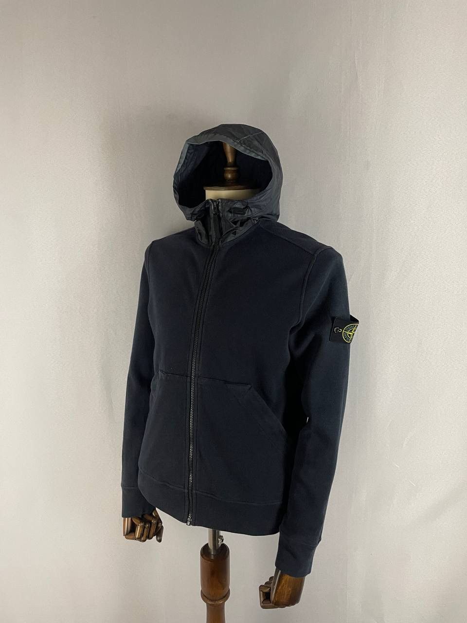 Stone Island Stone Island Zip Hoodie Navy Size US L / EU 52-54 / 3 - 1 Thumbnail
