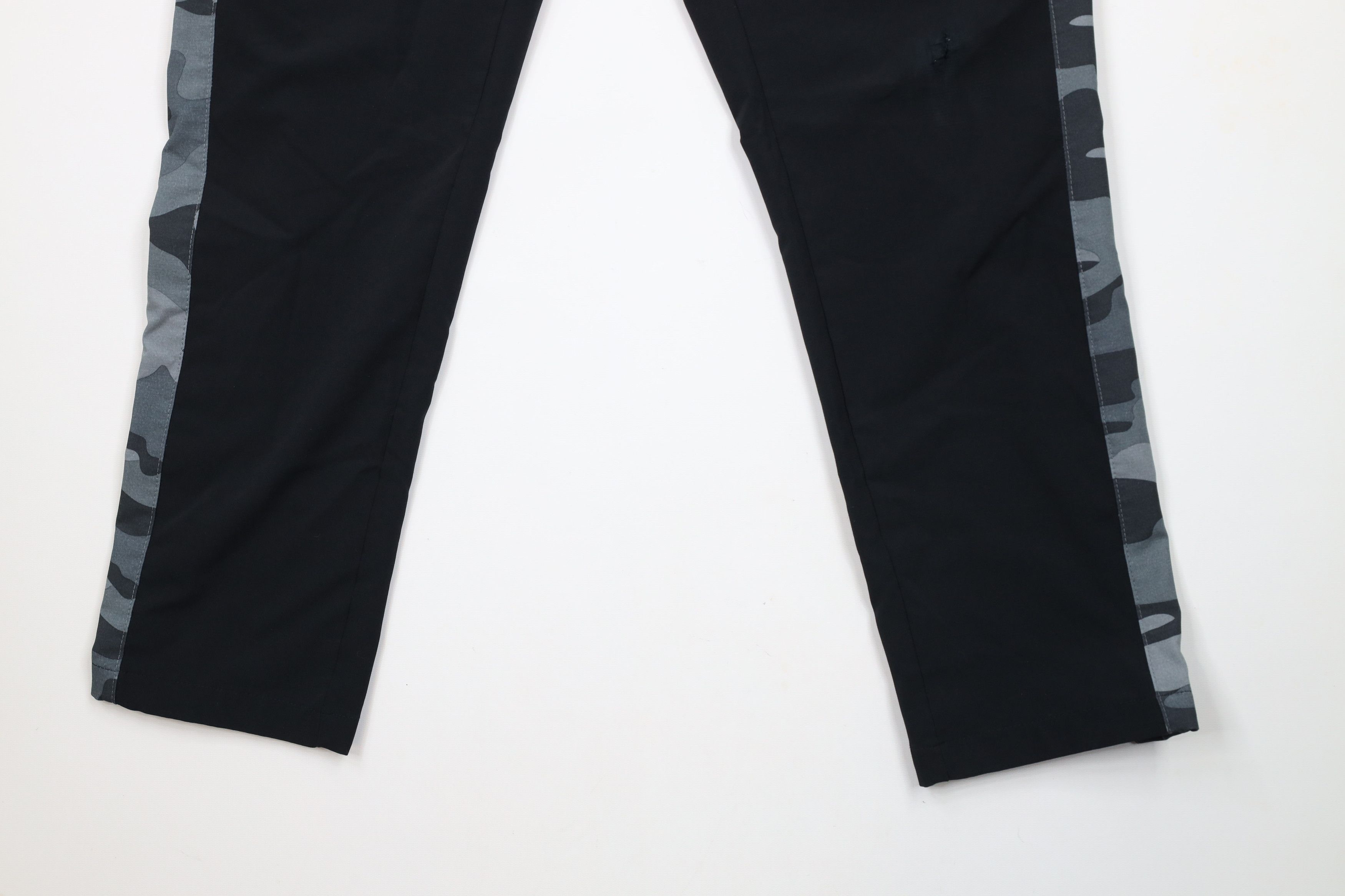 New Balance × Vintage Vintage New Balance Reflective Logo Camouflage Pants Black Size US 36 / EU 52 - 4 Thumbnail