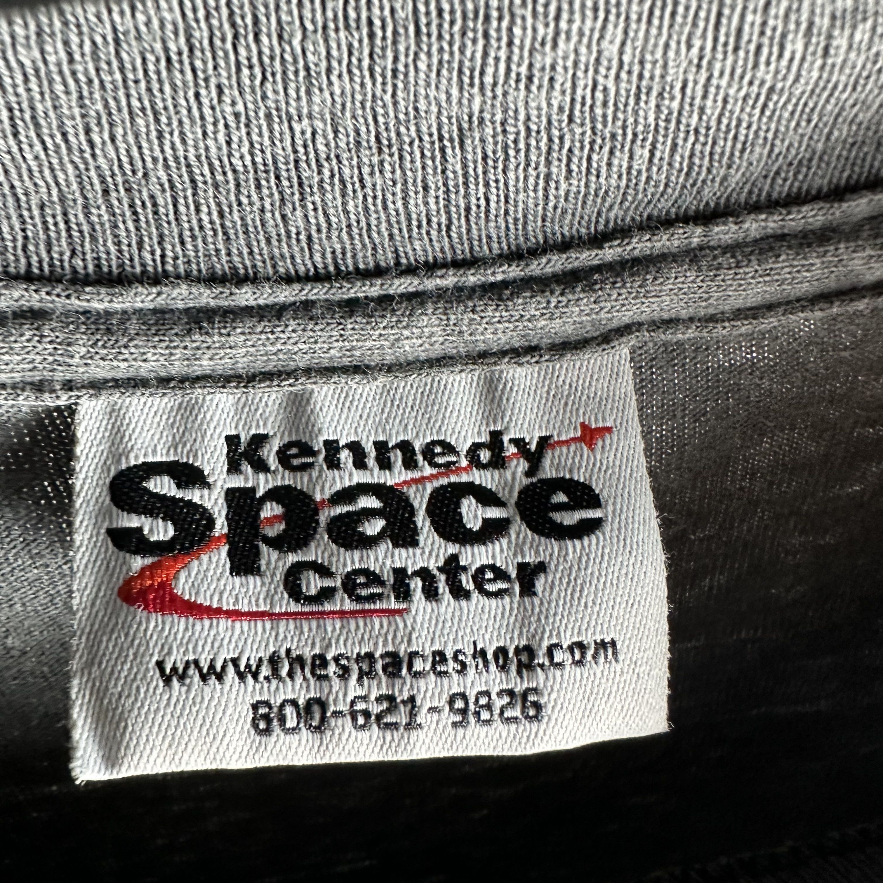 Vintage 90s Moonrock Cafe Kennedy Space Center Graphic T-shirt Size US XL / EU 56 / 4 - 3 Thumbnail