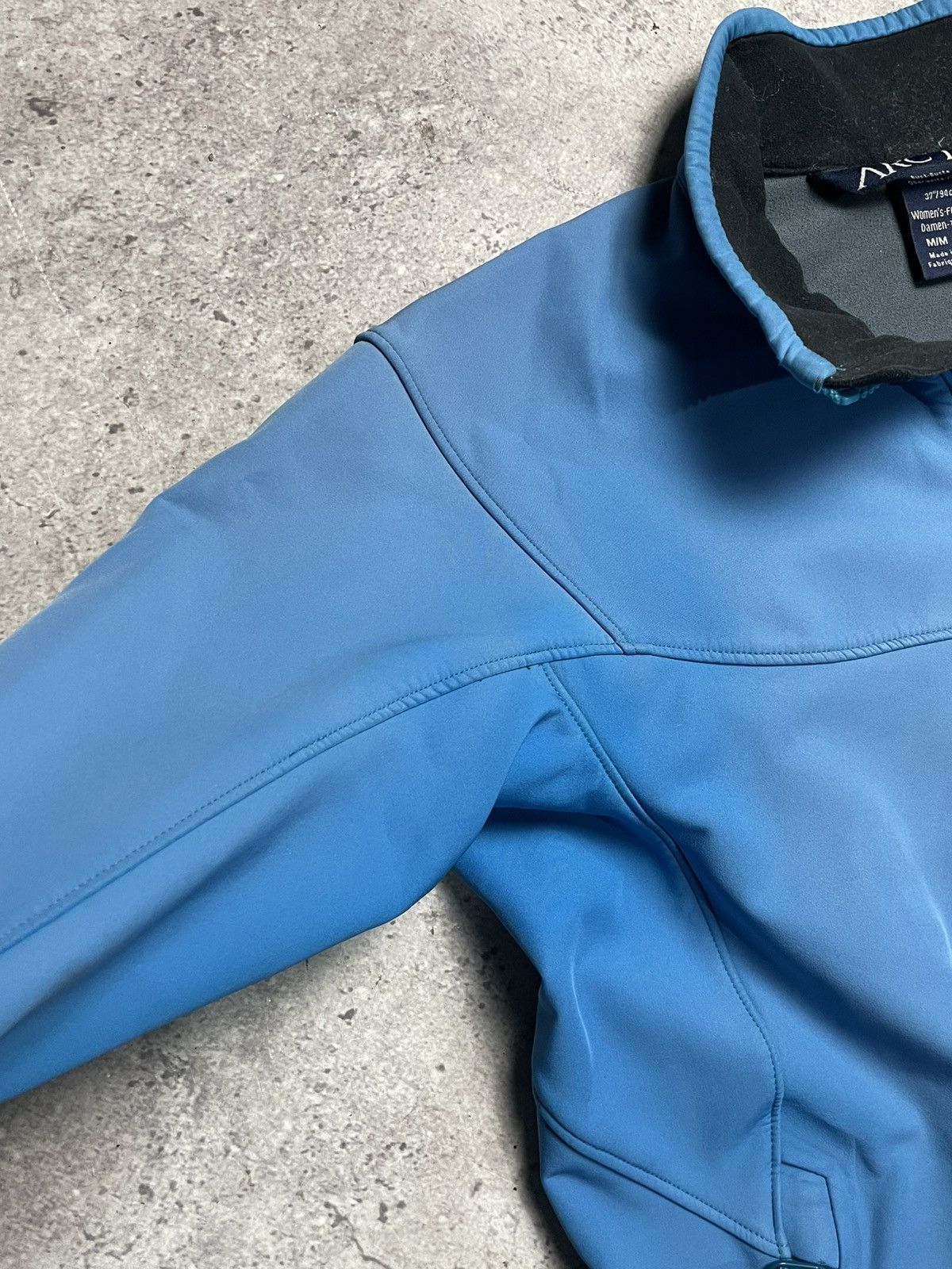 Arc'teryx Vintage Faded Arcteryx Soft Shell Jacket 2000s Fleece Size US S / EU 44-46 / 1 - 5 Thumbnail