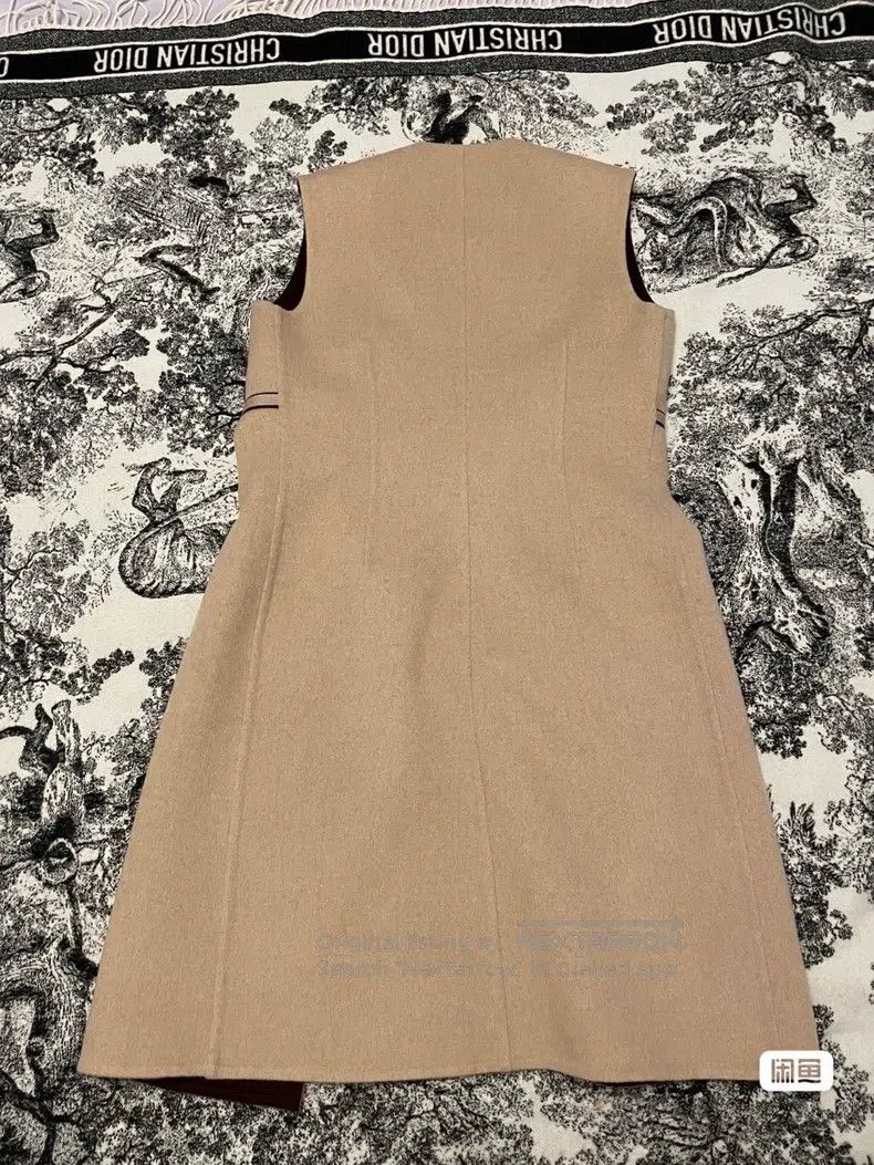 Hermes Hermes Cream Cashmere Vest - One Side Cream, One Side Cara Size XS / US 0-2 / IT 36-38 - 4 Thumbnail