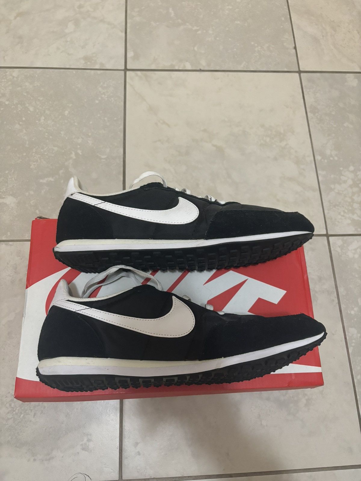 Nike rare Nike Waffle Trainer 2 Black/White Shoe Size 9.5 Size US 9.5 / EU 42-43 - 4 Thumbnail