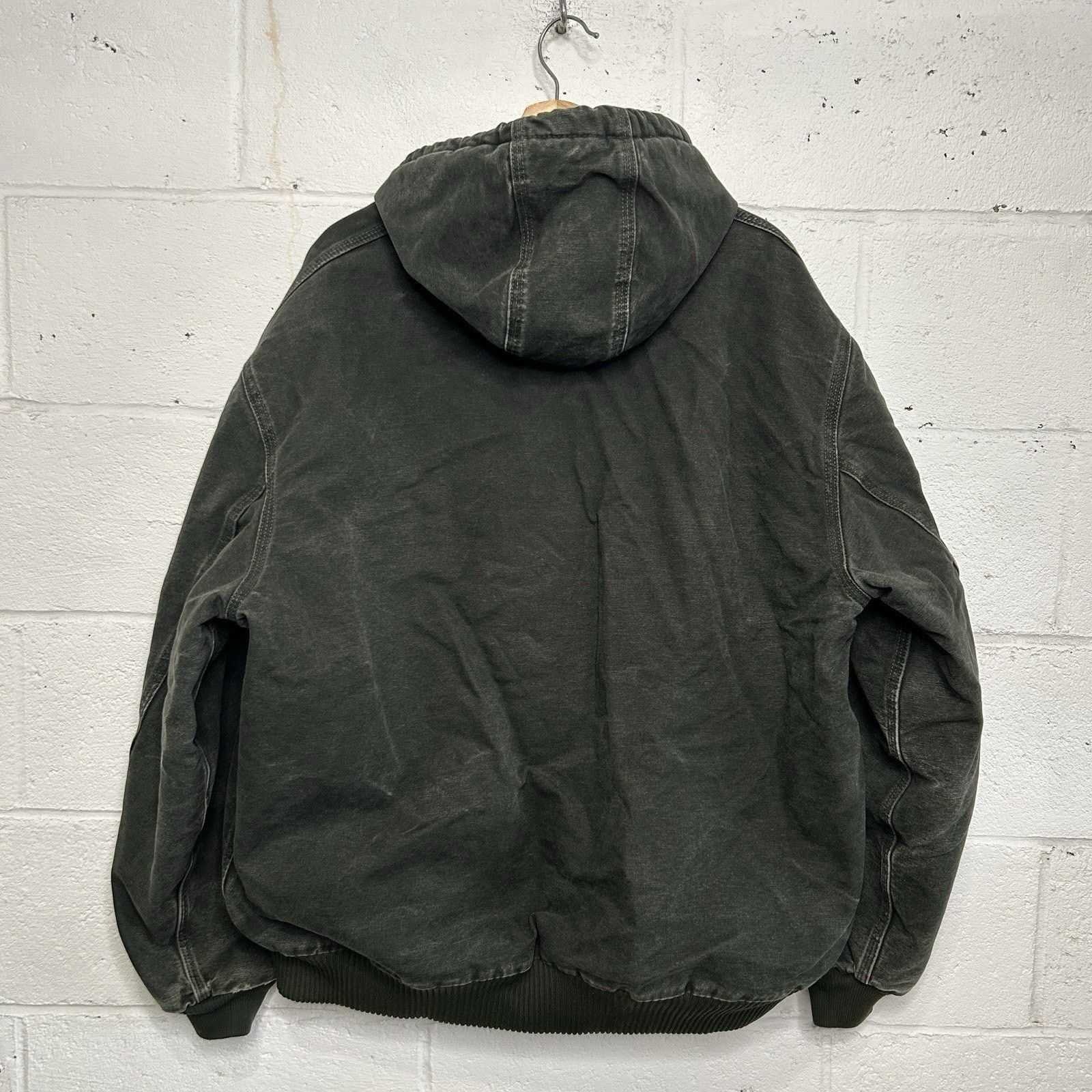 Carhartt Vintage Carhartt Quilted Hooded Active Jacket “Moss” J130 Size US XL / EU 56 / 4 - 2 Thumbnail
