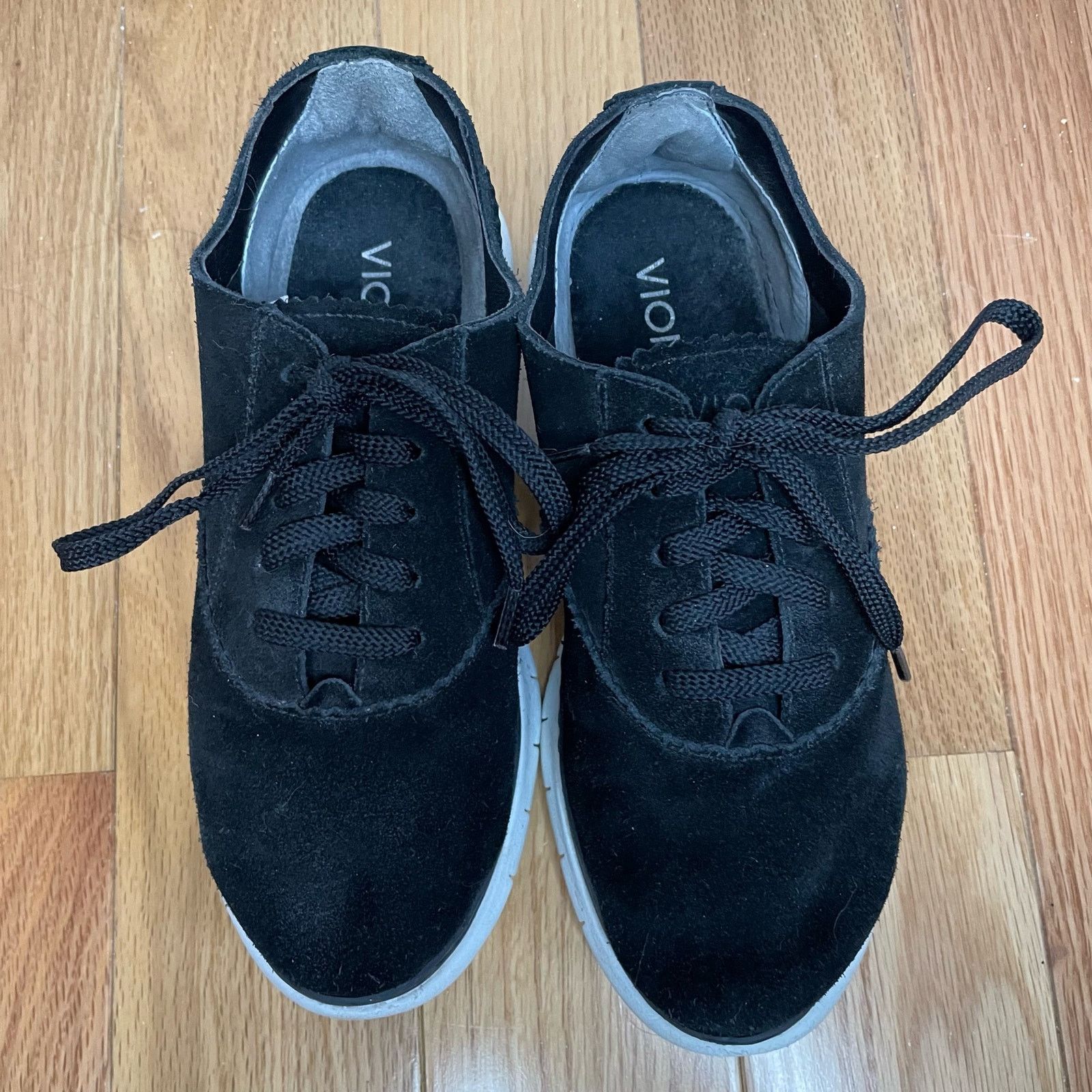 Vionic Vionic Black Taylor Sneakers 5 Womens Lace Up Athletic Suede Size US 5 / IT 35 - 5 Thumbnail