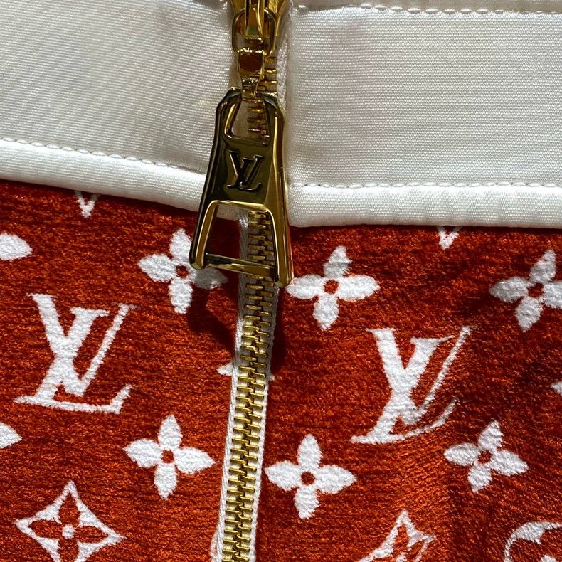 Louis Vuitton Louis Vuitton Red Velvet Print Half Skirt Size 37" - 5 Thumbnail