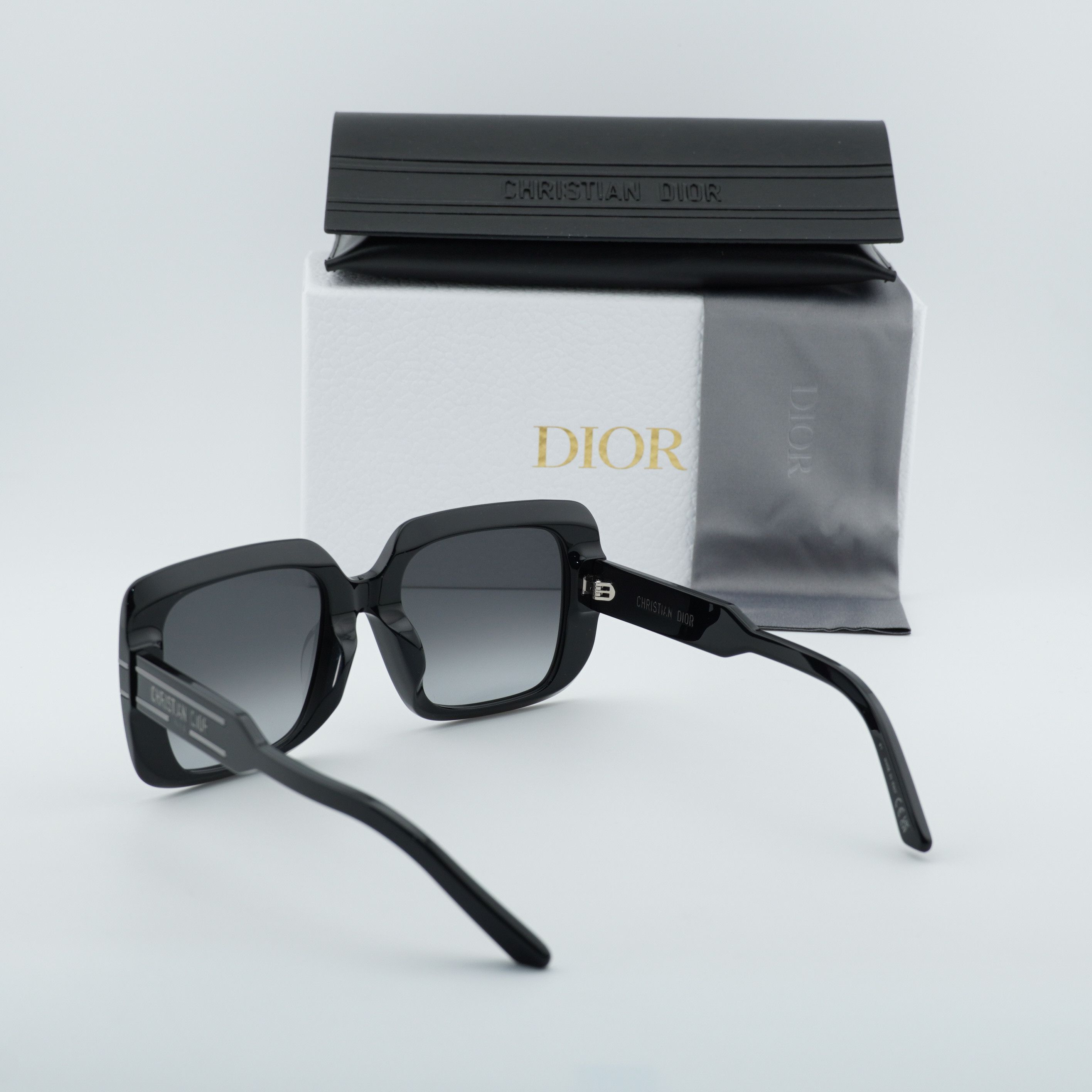 Dior Dior DIORSIGNATURE S11F 14A1 Sunglasses Black Square Frame Size ONE SIZE - 11 Thumbnail