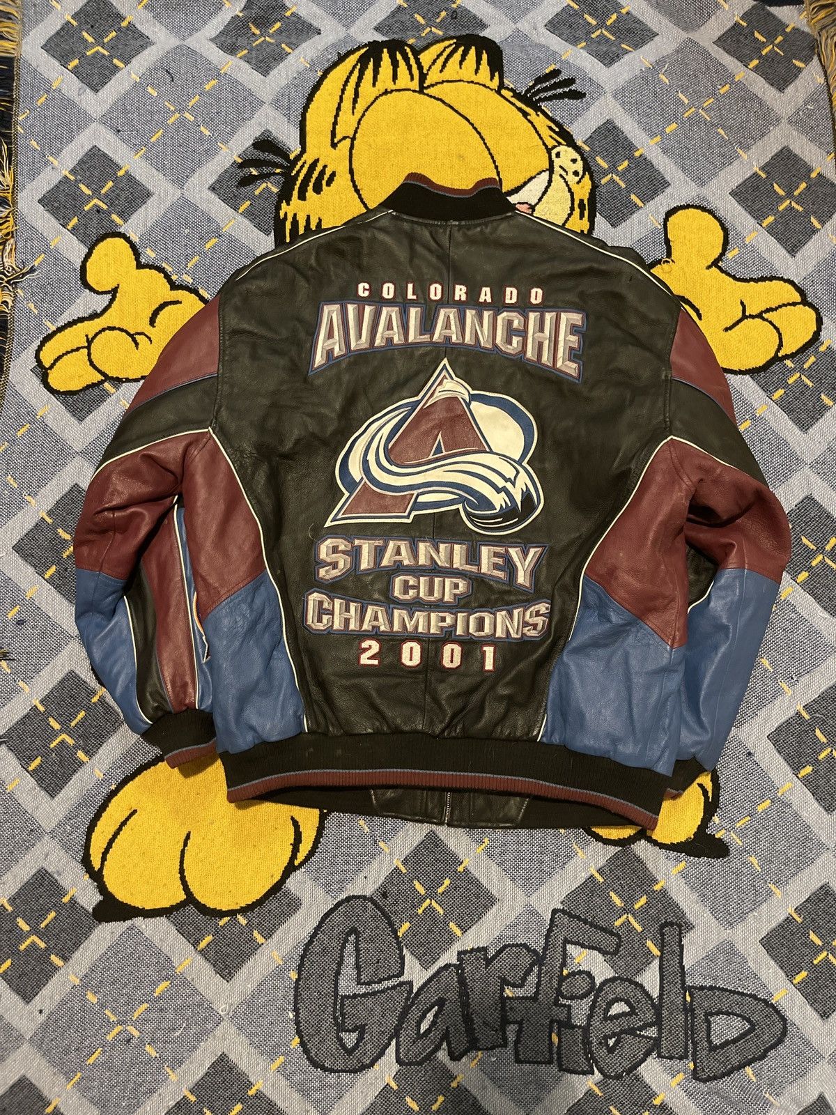 Vintage 2001 Colorado Avalanche NHL Stanley Cup Champions Big 