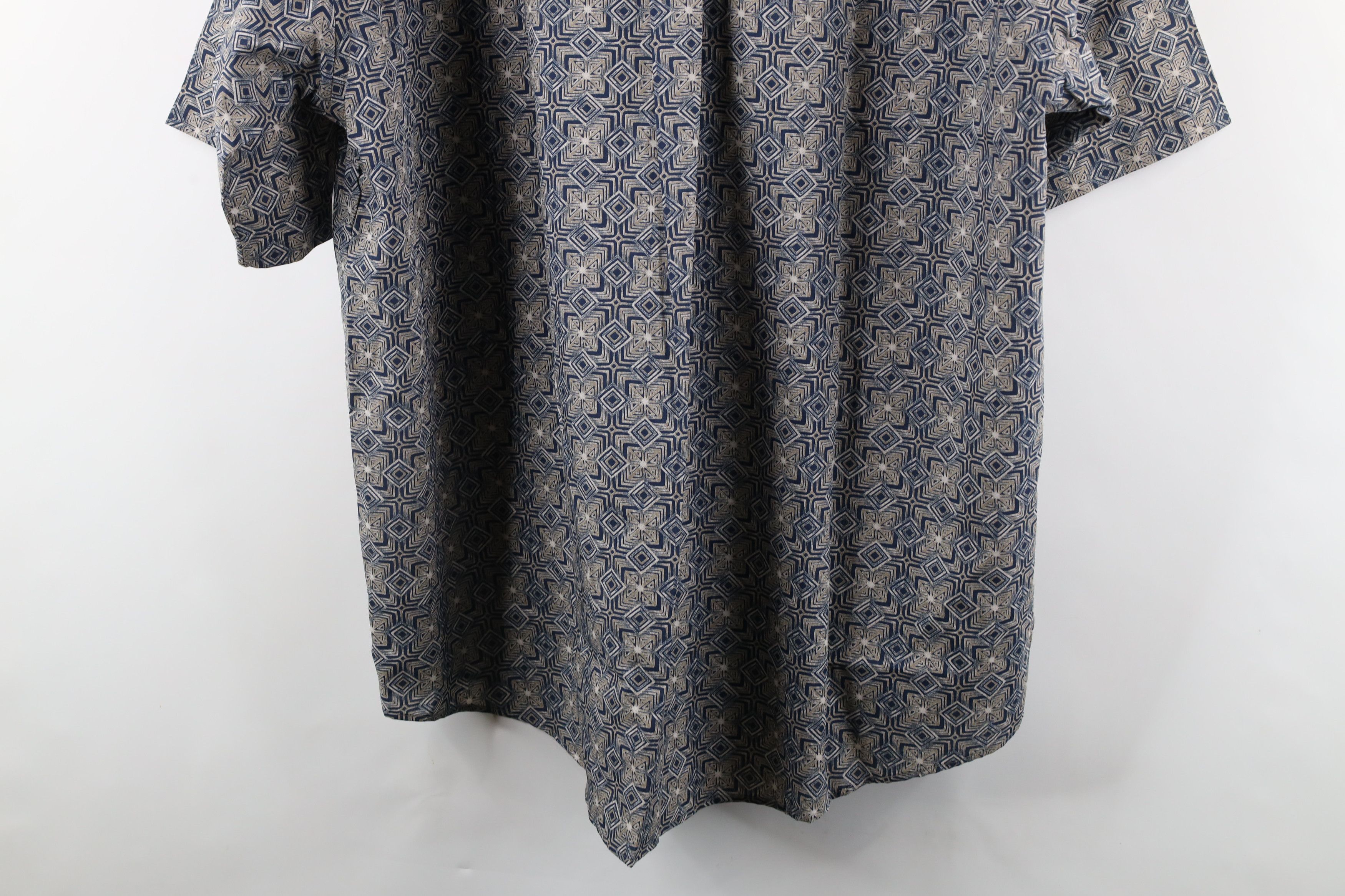 Vintage Deadstock Vintage 90s Streetwear Short Sleeve Button Shirt Size US XL / EU 56 / 4 - 11 Thumbnail