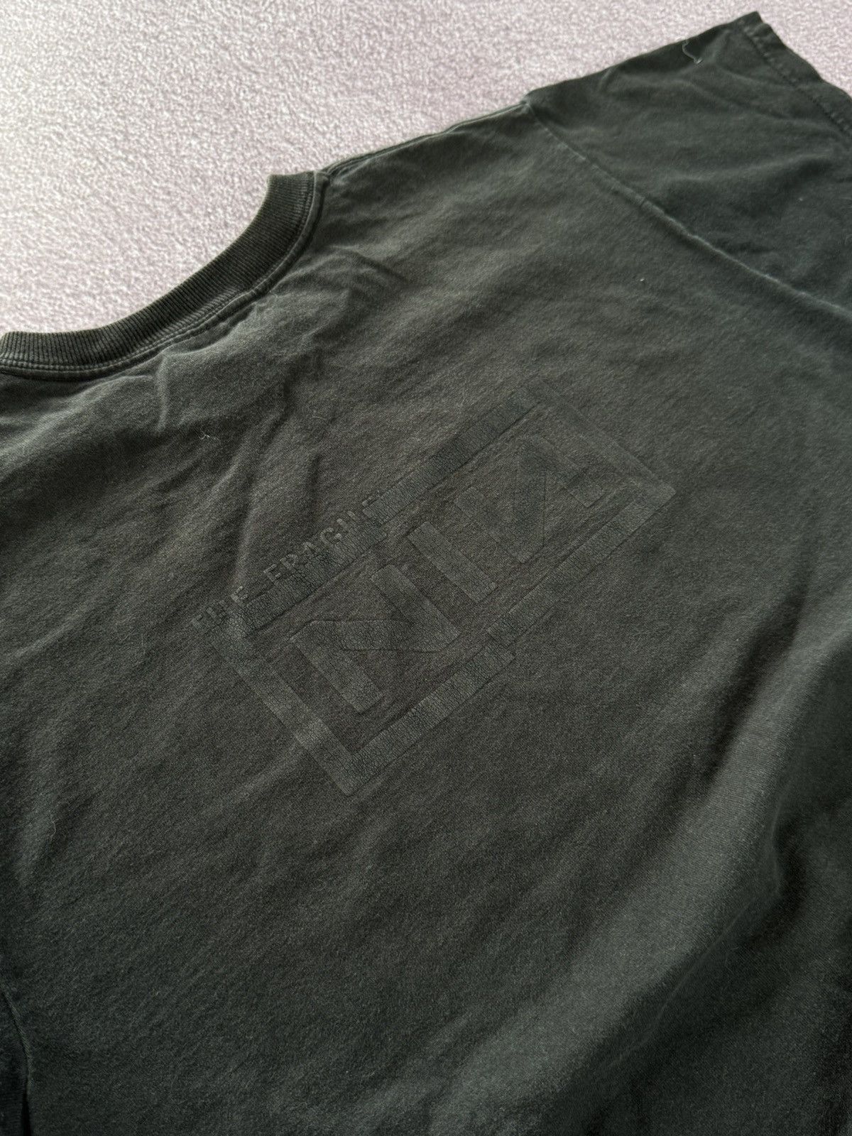 Band Tees Vintage 1998 Nine Inch Nails t-shirt Size US M / EU 48-50 / 2 - 11 Thumbnail