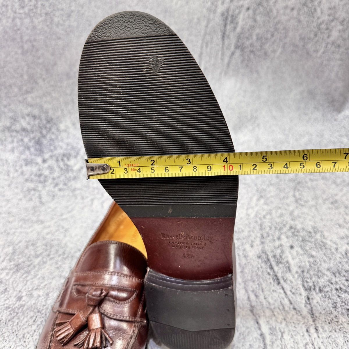 Russell & Bromley Russel & Bromley Mens Brown Leather Tassell Loafers US9.5 Size US 9.5 / EU 42-43 - 14 Thumbnail