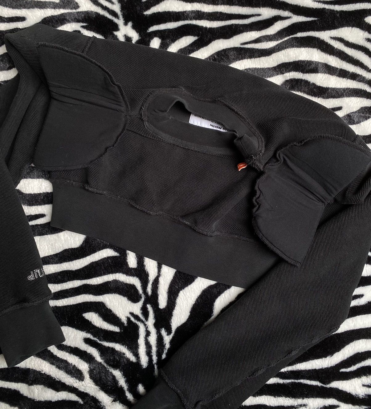 Heron Preston Heron Preston Cropped Sweatshirt with Shoulder Pads Size S / US 4 / IT 40 - 13 Thumbnail