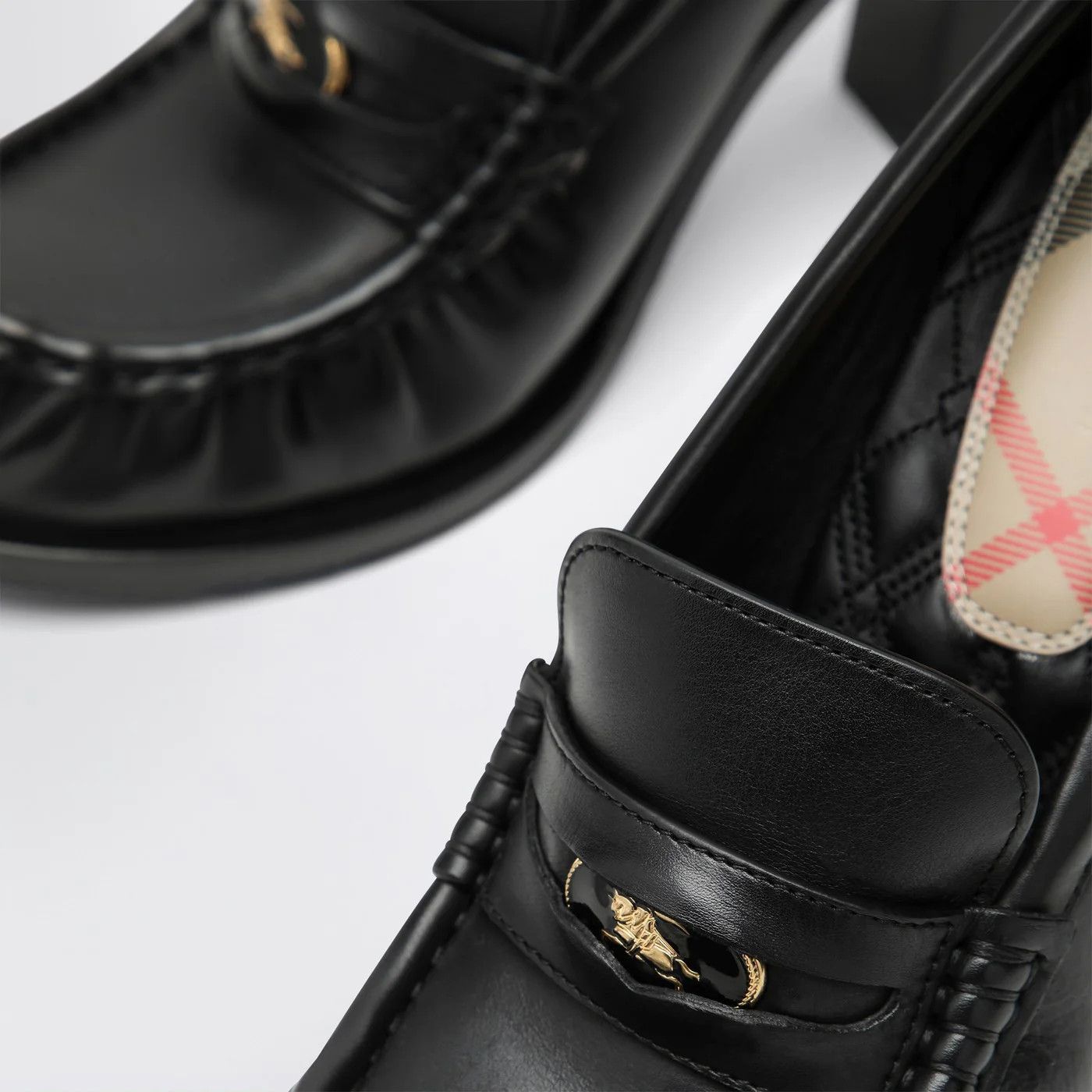 Burberry o1d2blof0426 Leather Loafers With Heels in Black Size US 6 / IT 36 - 5 Thumbnail
