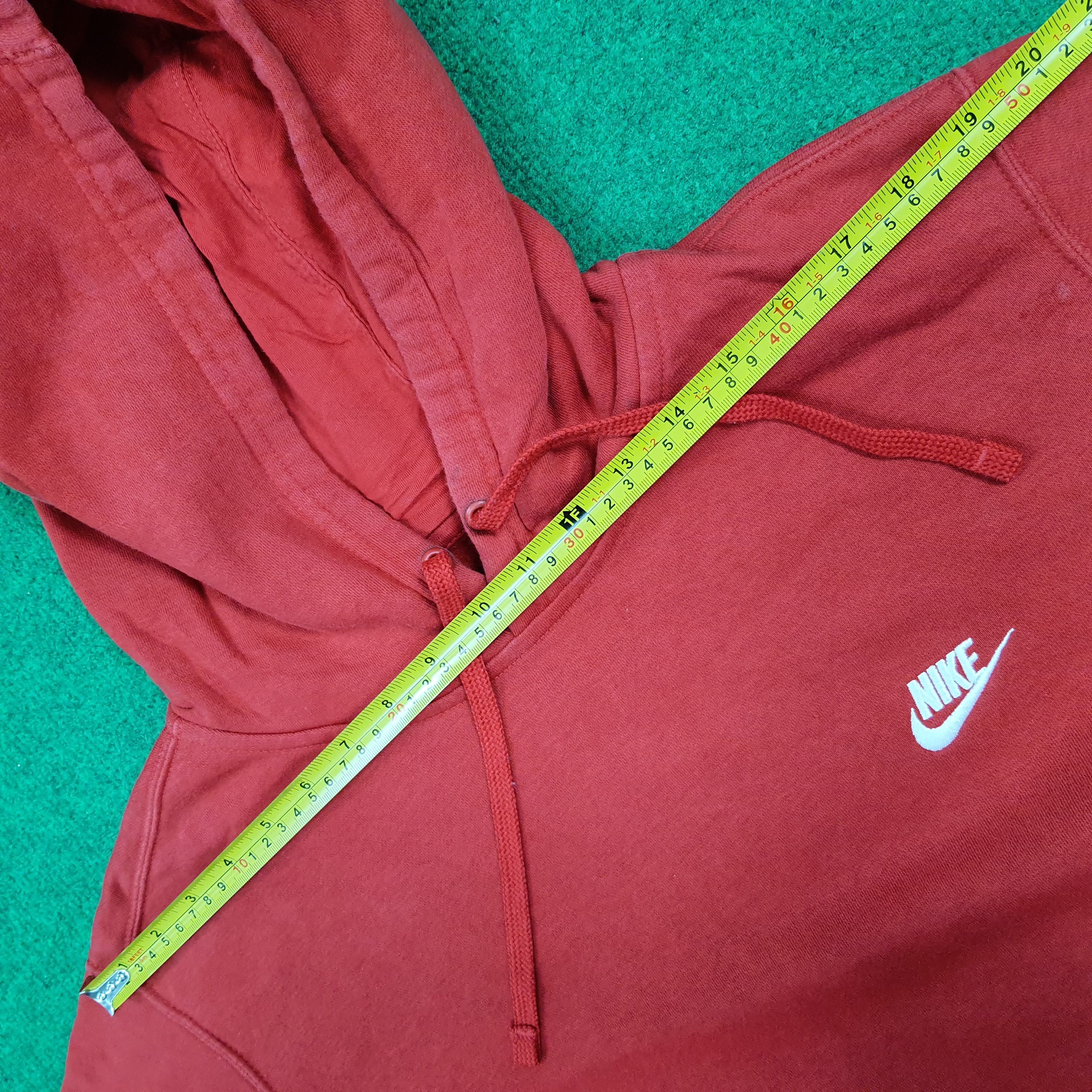Nike Vintage Nike Embroidery Swoosh Hoodie C281N16 Size US L / EU 52-54 / 3 - 8 Thumbnail