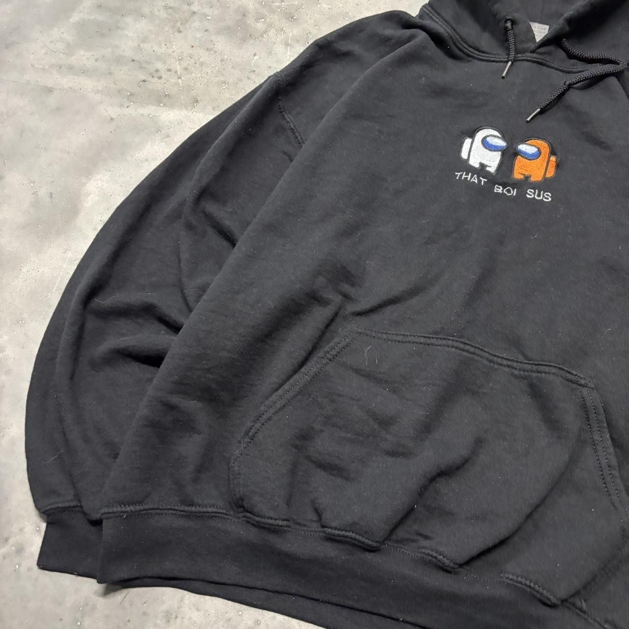Japanese Brand × Vintage Crazy Vintage Y2K/2000s Black Among Us “That Boi Sus” Funny Embroidered Humor Hoodie! Size US L / EU 52-54 / 3 - 3 Thumbnail