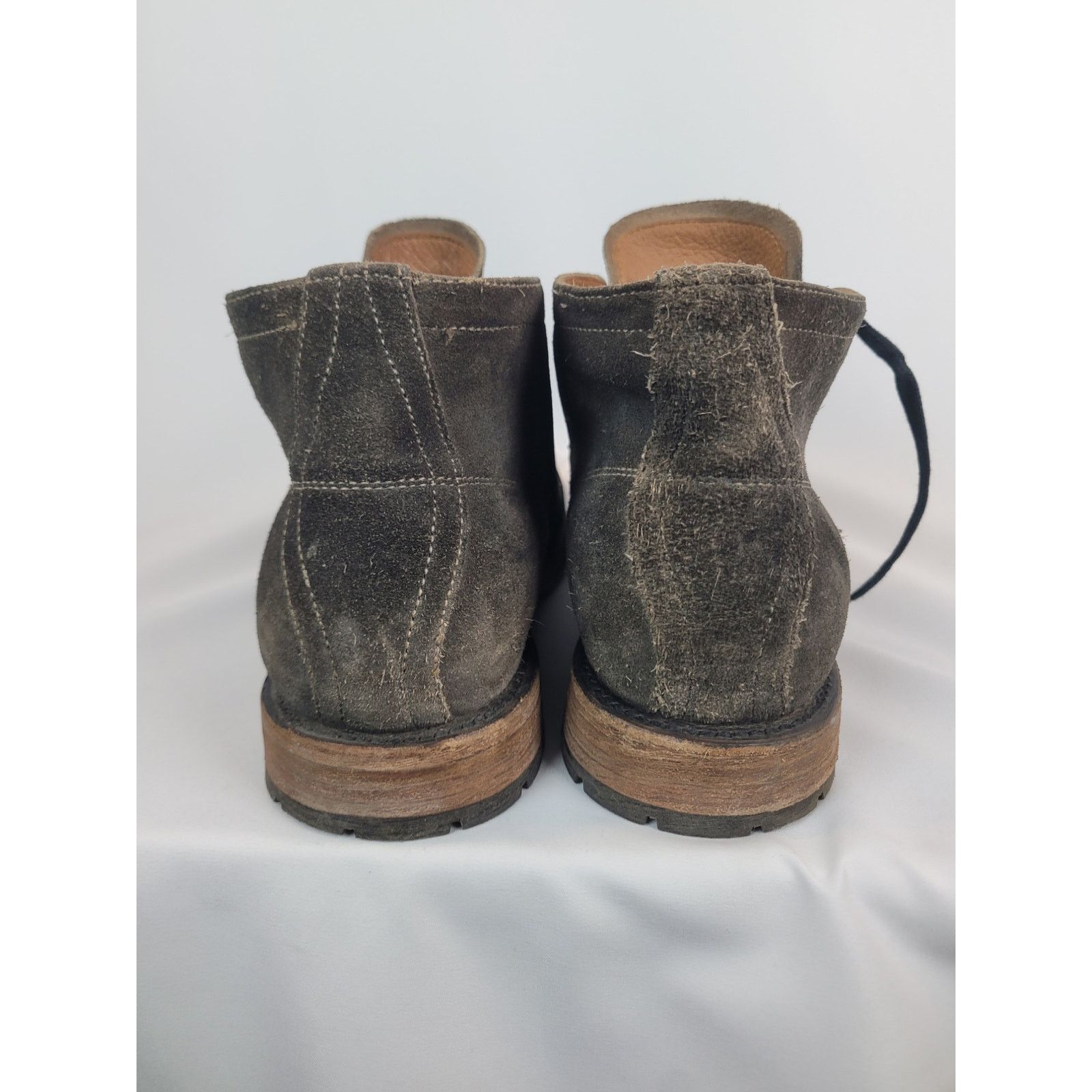 Frye Frye Mens Bowery Chukka Suede Lace Up Boot Otter Brown 8.5 D Size US 8.5 / EU 41-42 - 7 Thumbnail