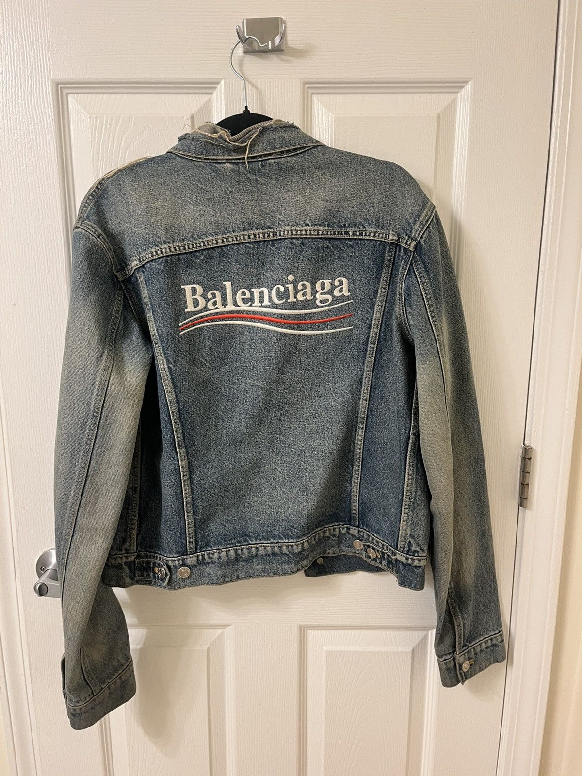 Balenciaga Balenciaga denim jean jacket Size US S / EU 44-46 / 1 - 6 Thumbnail