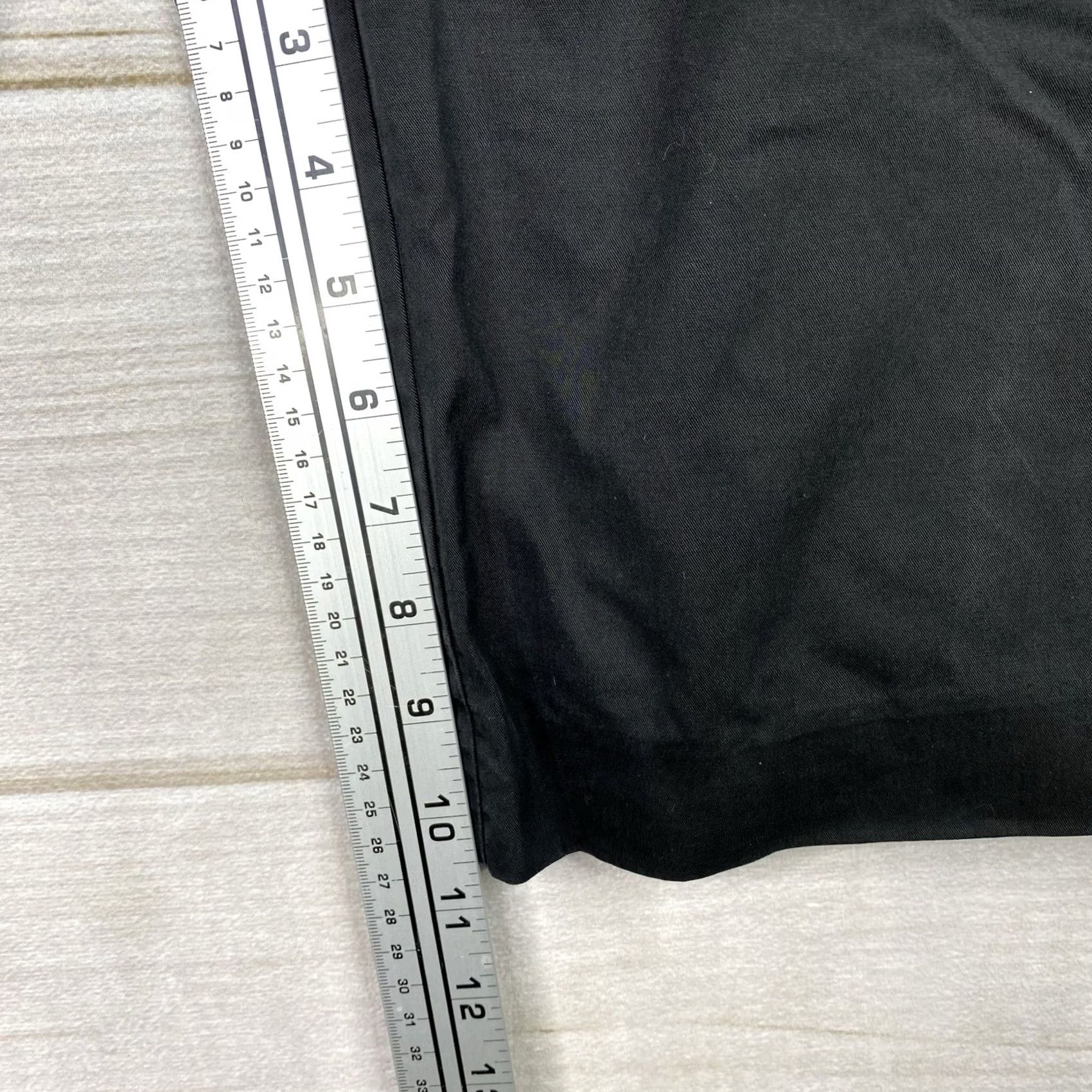 Ralph Lauren VINTAGE Ralph Lauren Golf Shorts Bermuda Flat Front Black 6 Womens Men's? (clarify) Size 28" / US 6 / IT 42 - 5 Thumbnail
