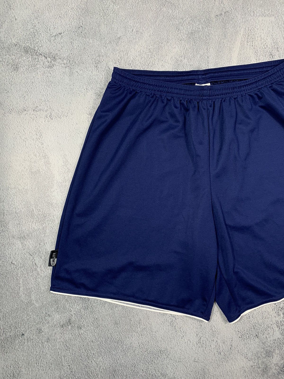 Adidas × Vintage Vintage Adidas shorts streetwear Y2K casual style size XL Size US 36 / EU 52 - 2 Thumbnail