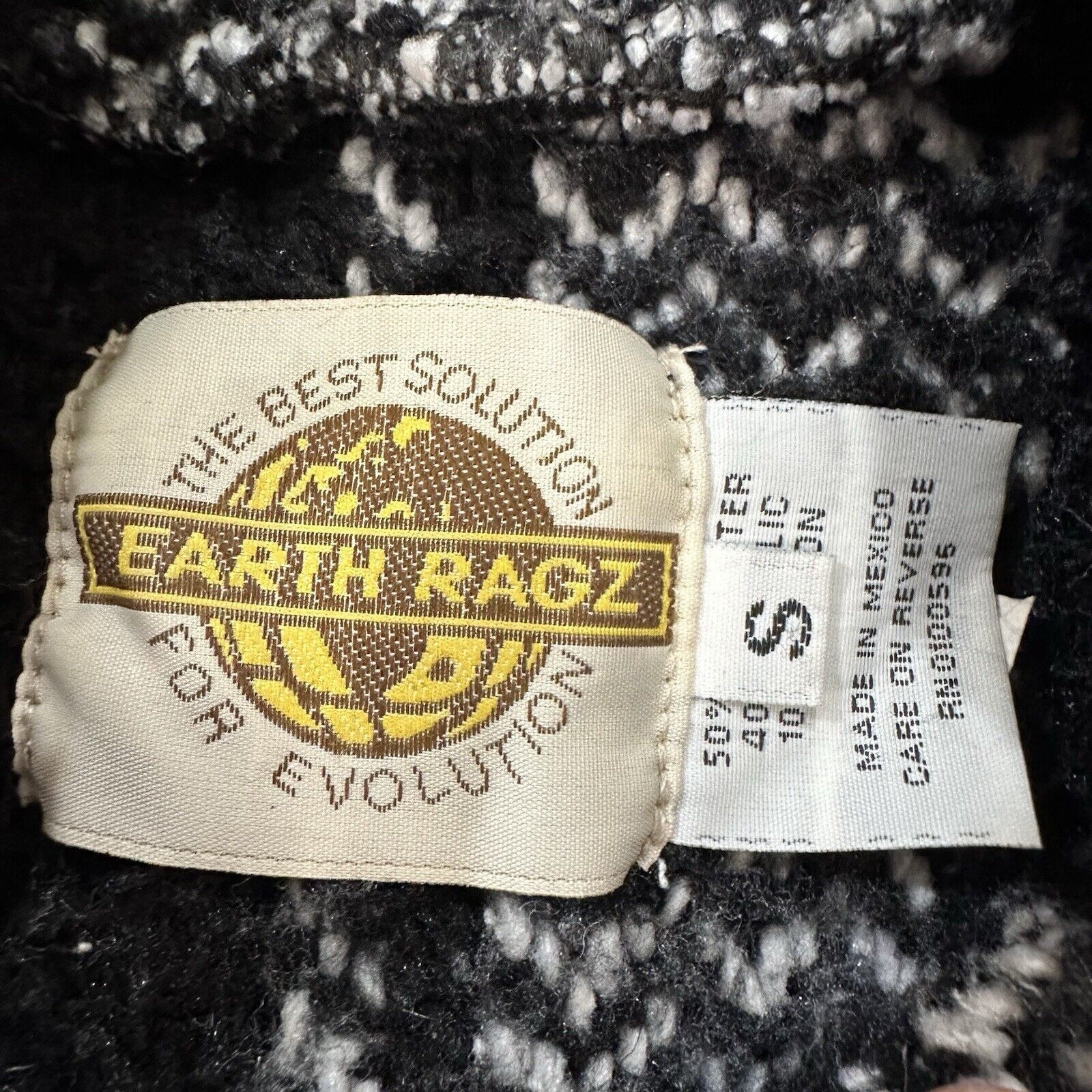 Earth Ragz earth ragz hoodie size s black Pullover Sweatshirt Sweater Size US S / EU 44-46 / 1 - 3 Thumbnail