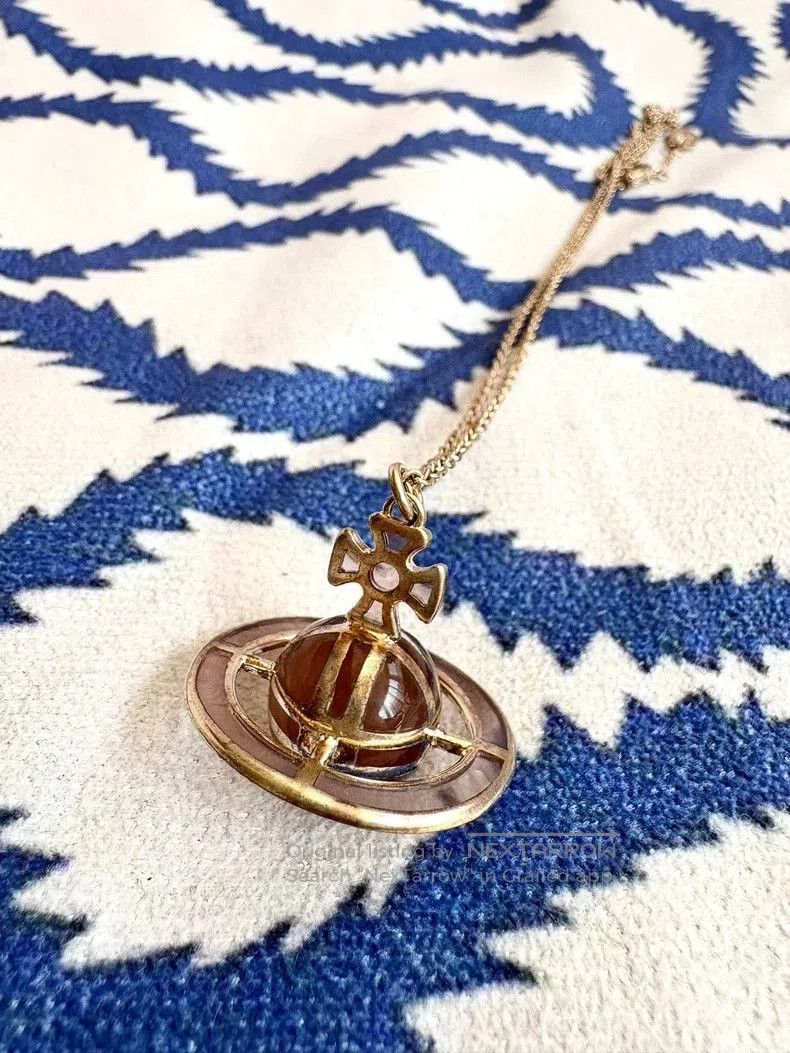 Vivienne Westwood Vivienne Westwood Pink Orb Necklace. Size ONE SIZE - 1 Thumbnail