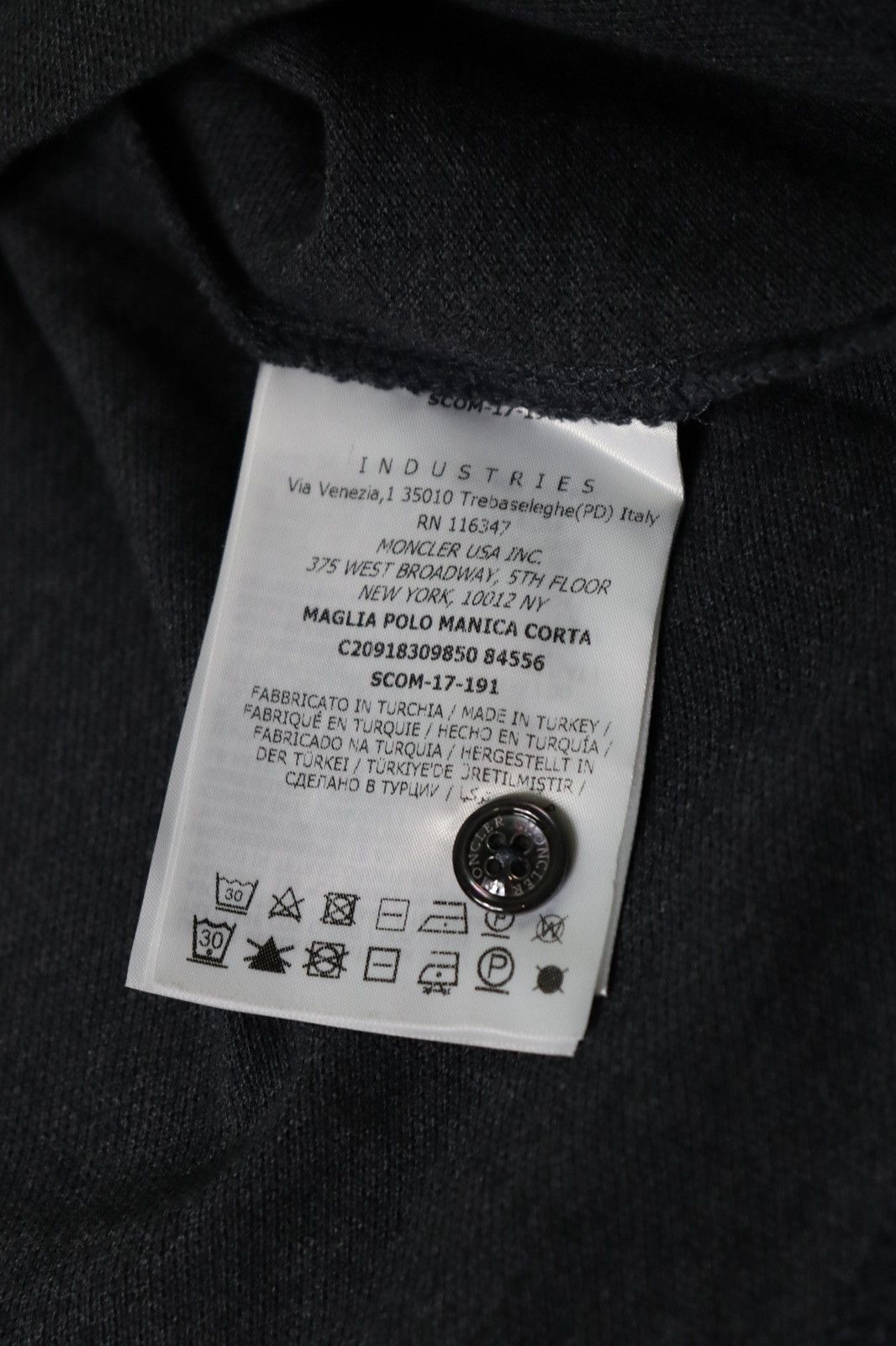 Moncler Moncler MAGLIA Polo High Quality Rare Authentic Piece Size L Size US L / EU 52-54 / 3 - 11 Thumbnail