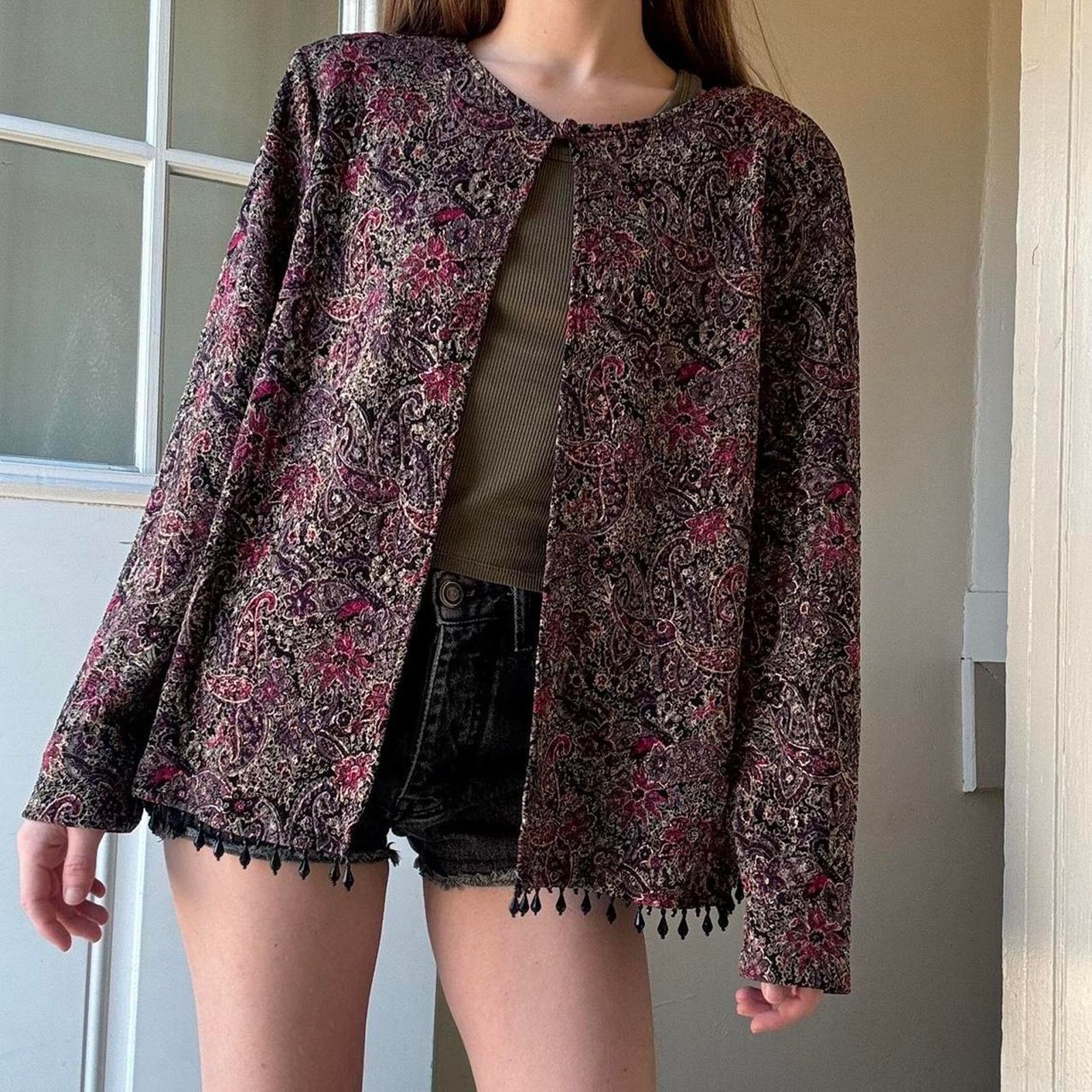 Vintage Vintage 1990s JBS Ltd. Open Beaded Open Jacket OS Eclectic Size ONE SIZE - 1 Thumbnail